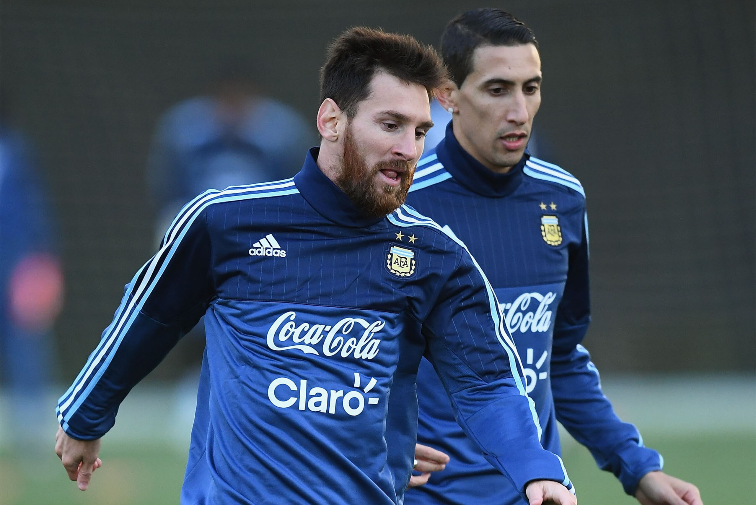 MELBOURNE, AUSTRALIA - JUNE 06:  Lionel Messi and Angel Di Maria of Argentin run with the ball during an Argentina Training Session at City Football Academy on June 6, 2017 in Melbourne, Australia.  (Photo by Quinn Rooney/Getty Images)