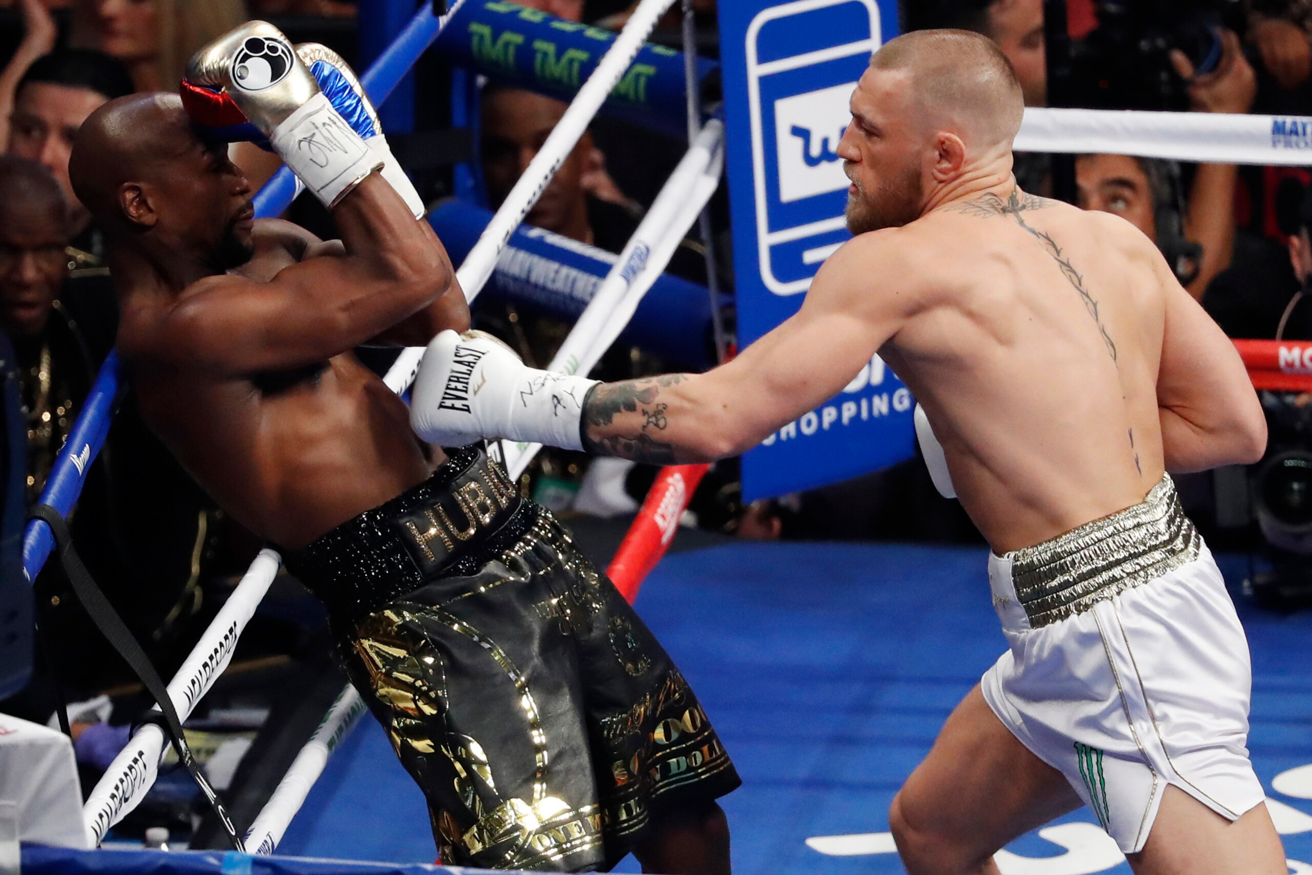 McGregor looked good in the early goings of The Money Fight.