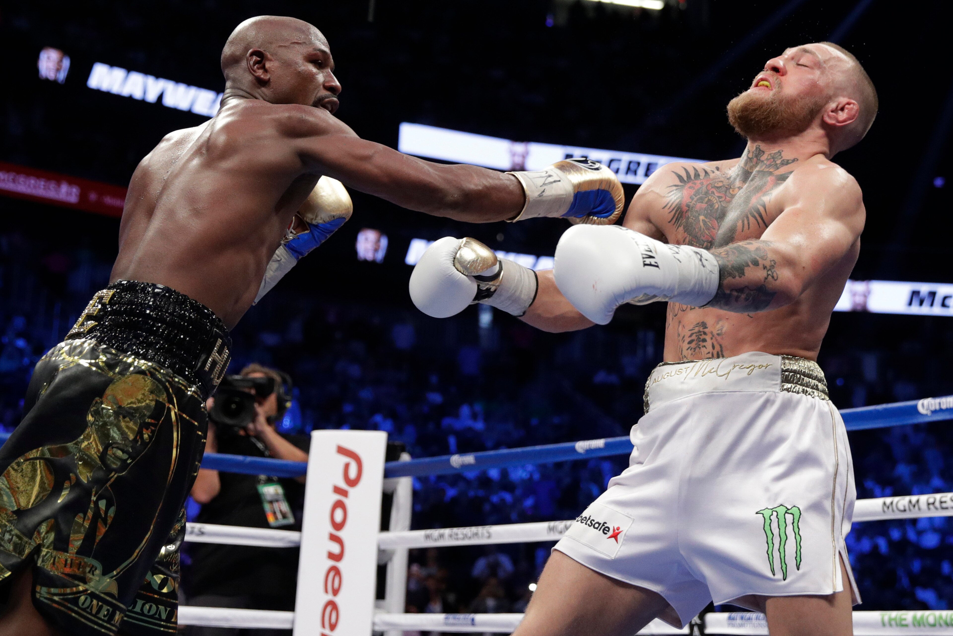 McGregor had little defense for Mayweather in the final four rounds.