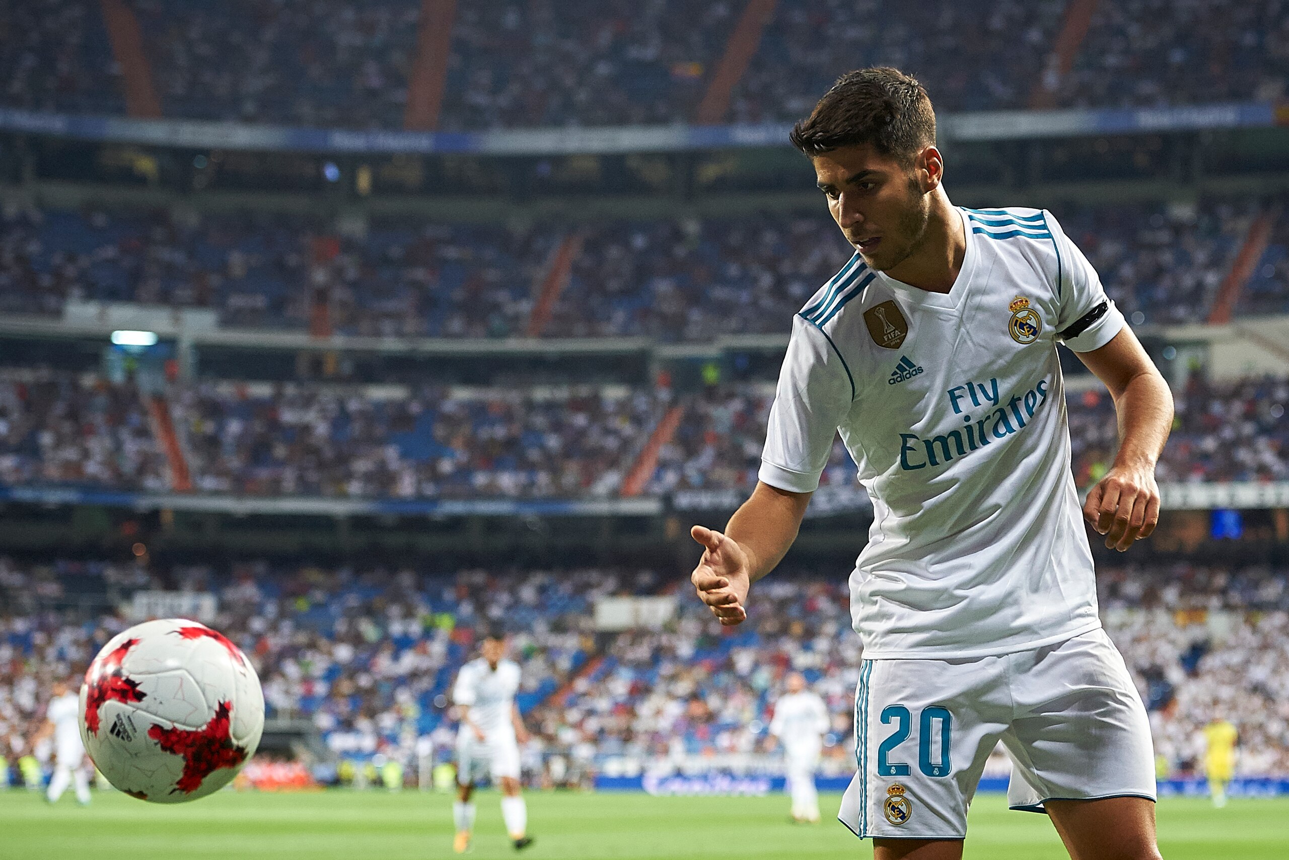 MADRID, SPAIN - AUGUST 23:  Marco Asensio of Real Madrid during the Trofeo Santiago Bernabeu match between Real Madrid and ACF Fiorentina at Estadio Santiago Bernabeu on August 23, 2017 in Madrid, Spain.  (Photo by fotopress/Getty Images)