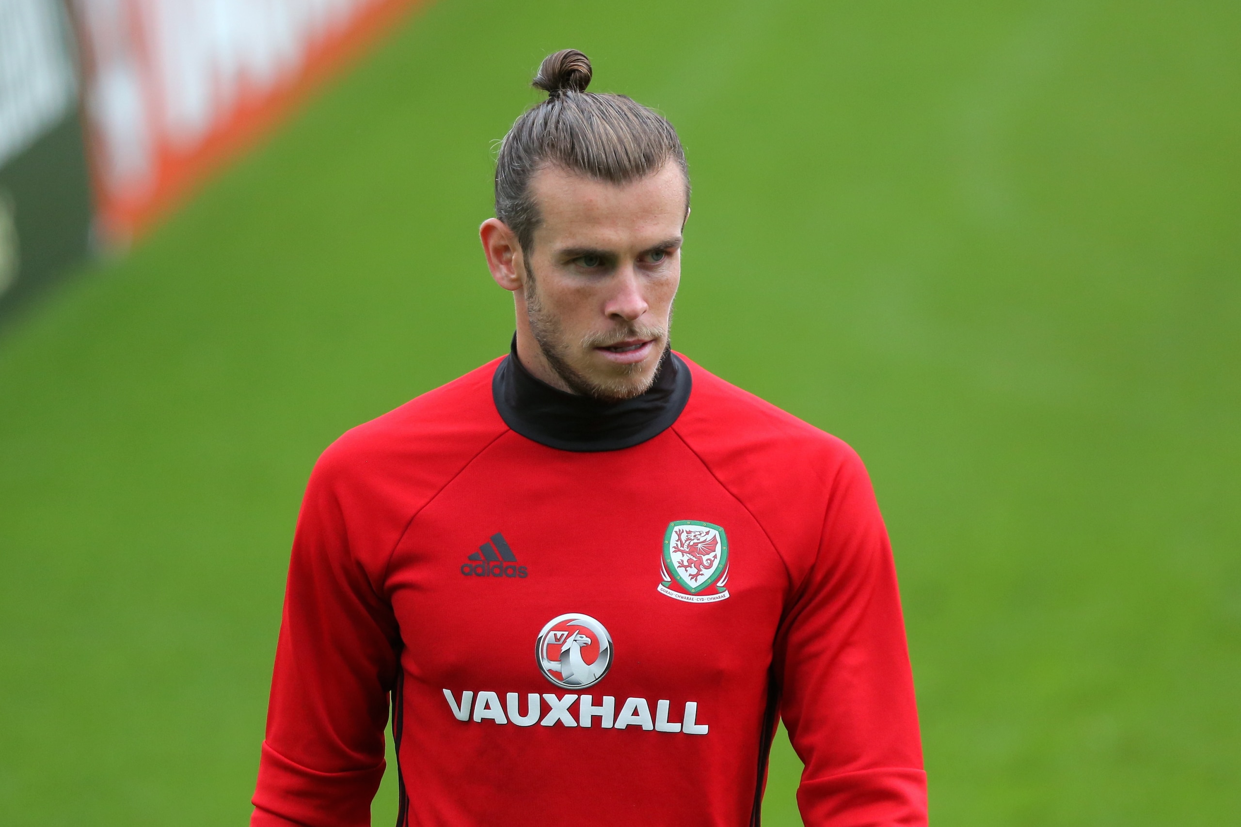 CARDIFF, WALES - AUGUST 29: Gareth Bale warms up during the Wales Training Session at the Vale Resort on August 29, 2017 in Cardiff, Wales. (Photo by Athena Pictures/Getty Images)