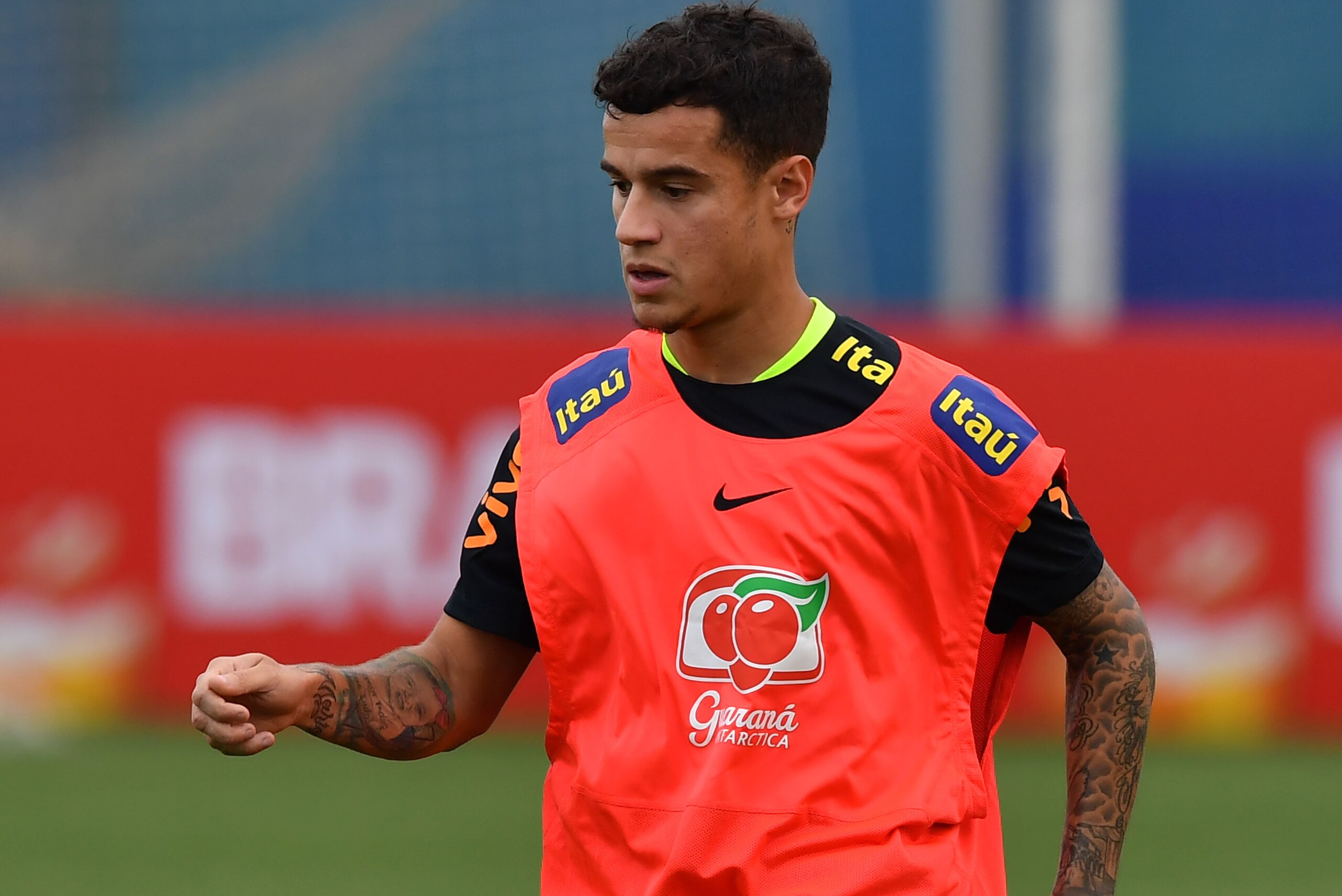 Brazil's team player Philippe Coutinho takes part in a training session at the Gremio team training centre in Porto Alegre, Brazil on August 28, 2017 ahead of their 2018 FIFA Russia World Cup qualifier match against Ecuador on August 31. / AFP PHOTO / NEL