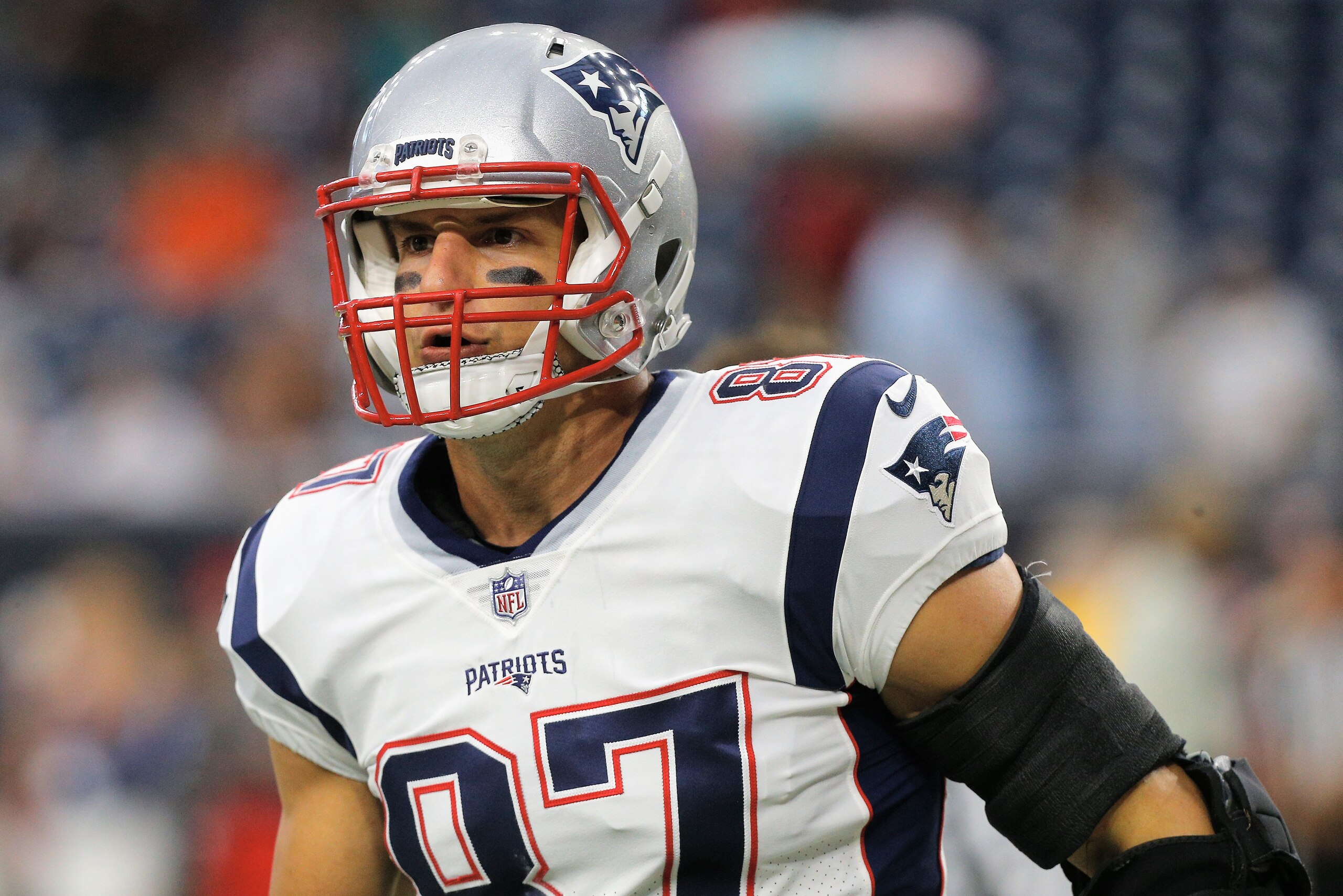 HOUSTON, TX - AUGUST 19: Rob Gronkowski #87 of the New England Patriots takes the field to warm up before playing the Houston Texans in a preseason game at NRG Stadium on August 19, 2017 in Houston, Texas. (Photo by Bob Levey/Getty Images) HOUSTON, TX - AUGUST 19: Rob Gronkowski #87 of the New England Patriots takes the field to warm up before playing the Houston Texans in a preseason game at NRG Stadium on August 19, 2017 in Houston, Texas. (Photo by Bob Levey/Getty Images)