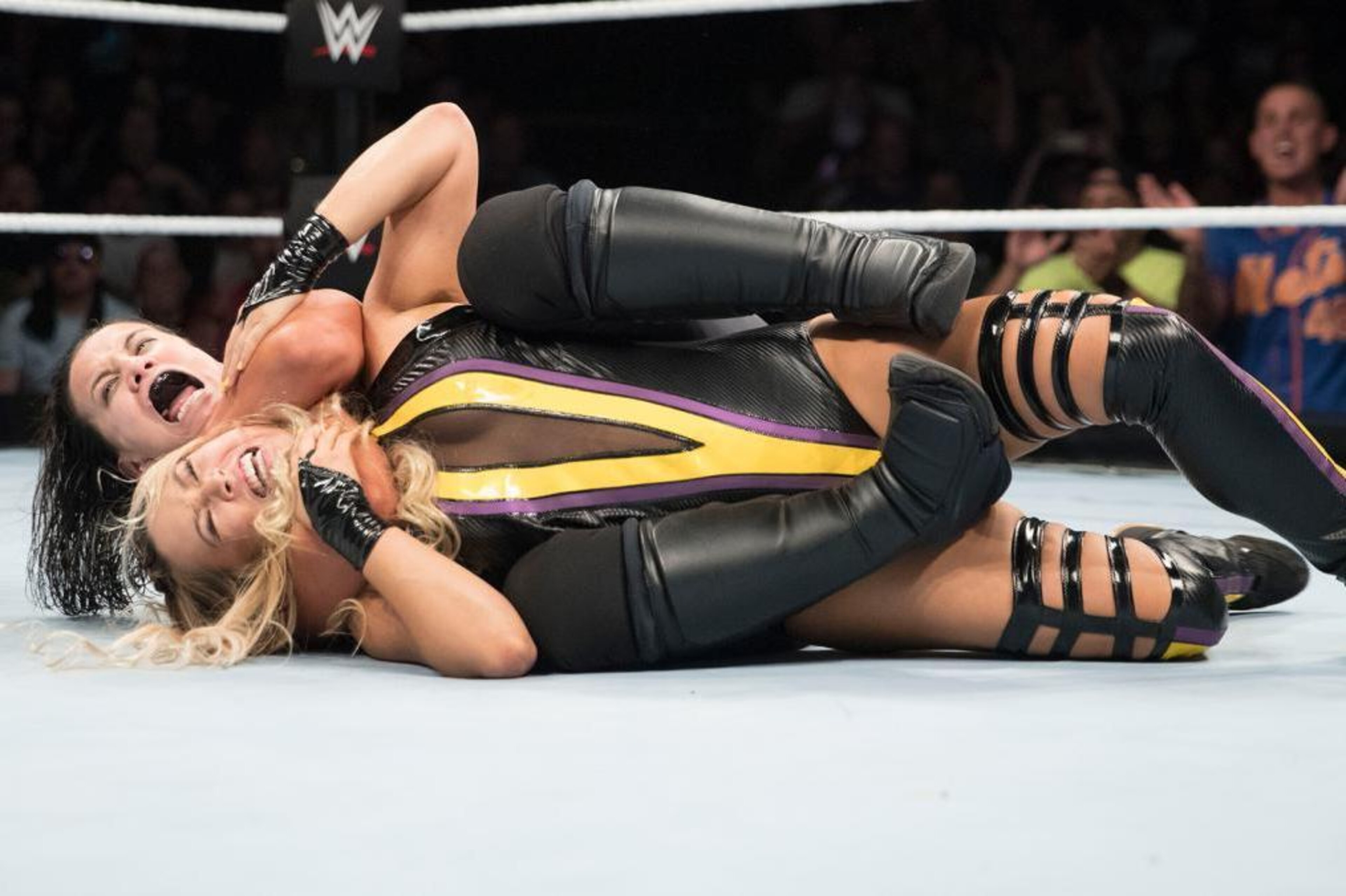 Shayna Baszler chokes out Zeda in first round action.