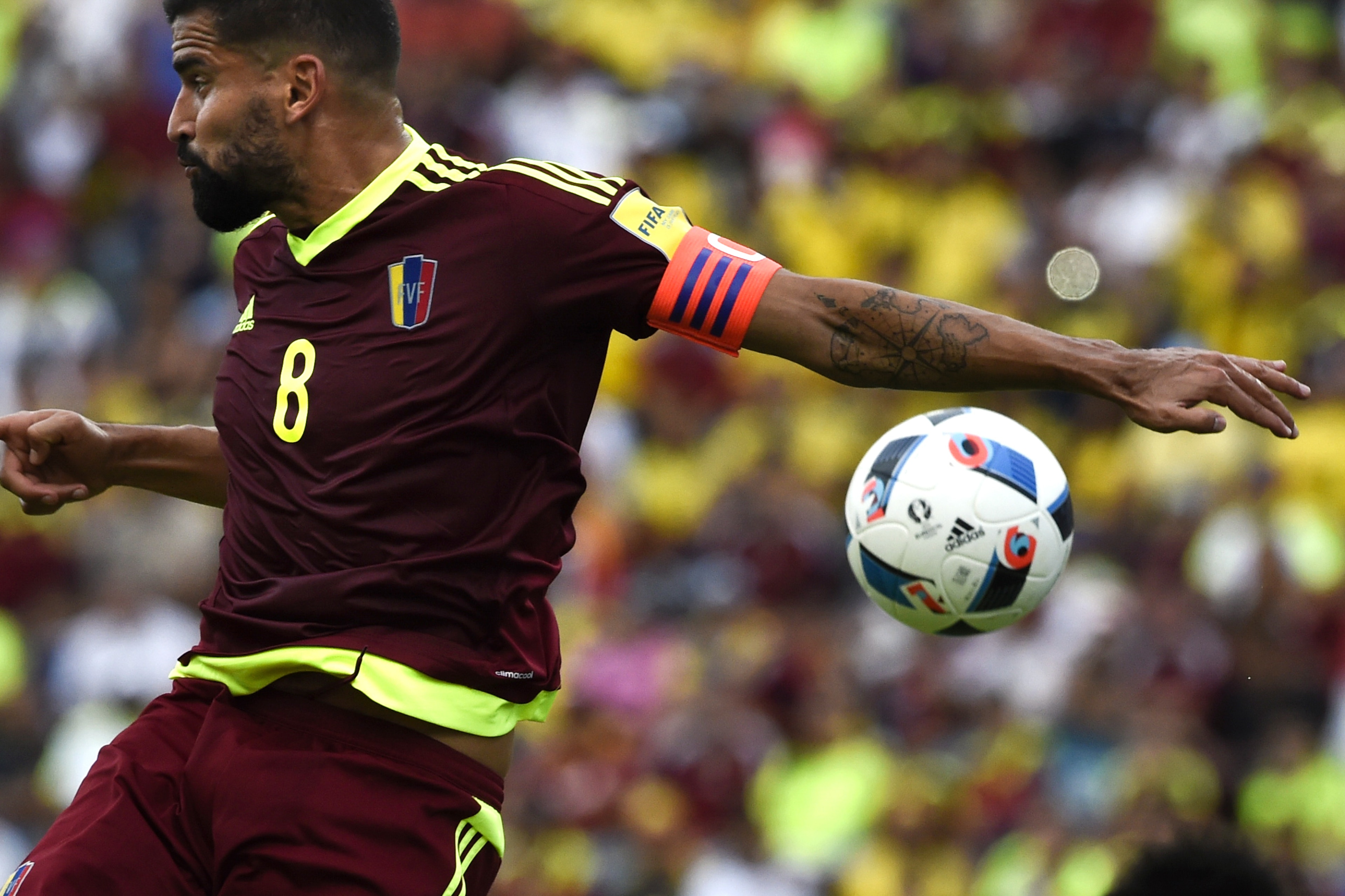 Venezuela's Tomas Rincon in action during their 2018 World Cup qualifier football match, in San Cristobal, Venezuela, on August 31, 2017. / AFP PHOTO / JUAN BARRETO (Photo credit should read JUAN BARRETO/AFP/Getty Images) Venezuela's Tomas Rincon in action during their 2018 World Cup qualifier football match, in San Cristobal, Venezuela, on August 31, 2017. / AFP PHOTO / JUAN BARRETO (Photo credit should read JUAN BARRETO/AFP/Getty Images)
