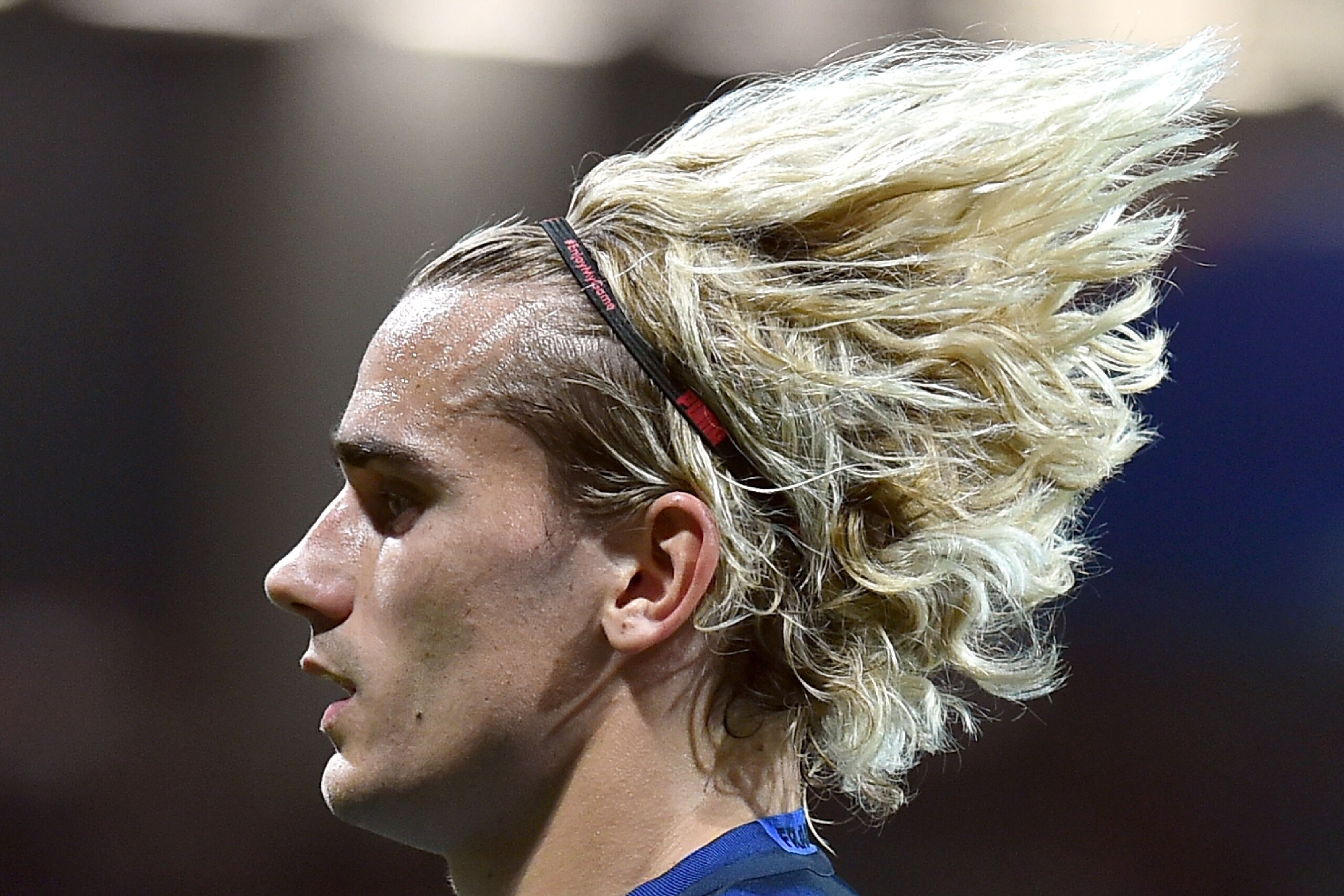 France's forward Antoine Griezmann looks on during the FIFA World Cup 2018 qualifying football match France vs Luxembourg on September 3, 2017 at the Municipal Stadium in Toulouse, southern France.   / AFP PHOTO / REMY GABALDA        (Photo credit should 