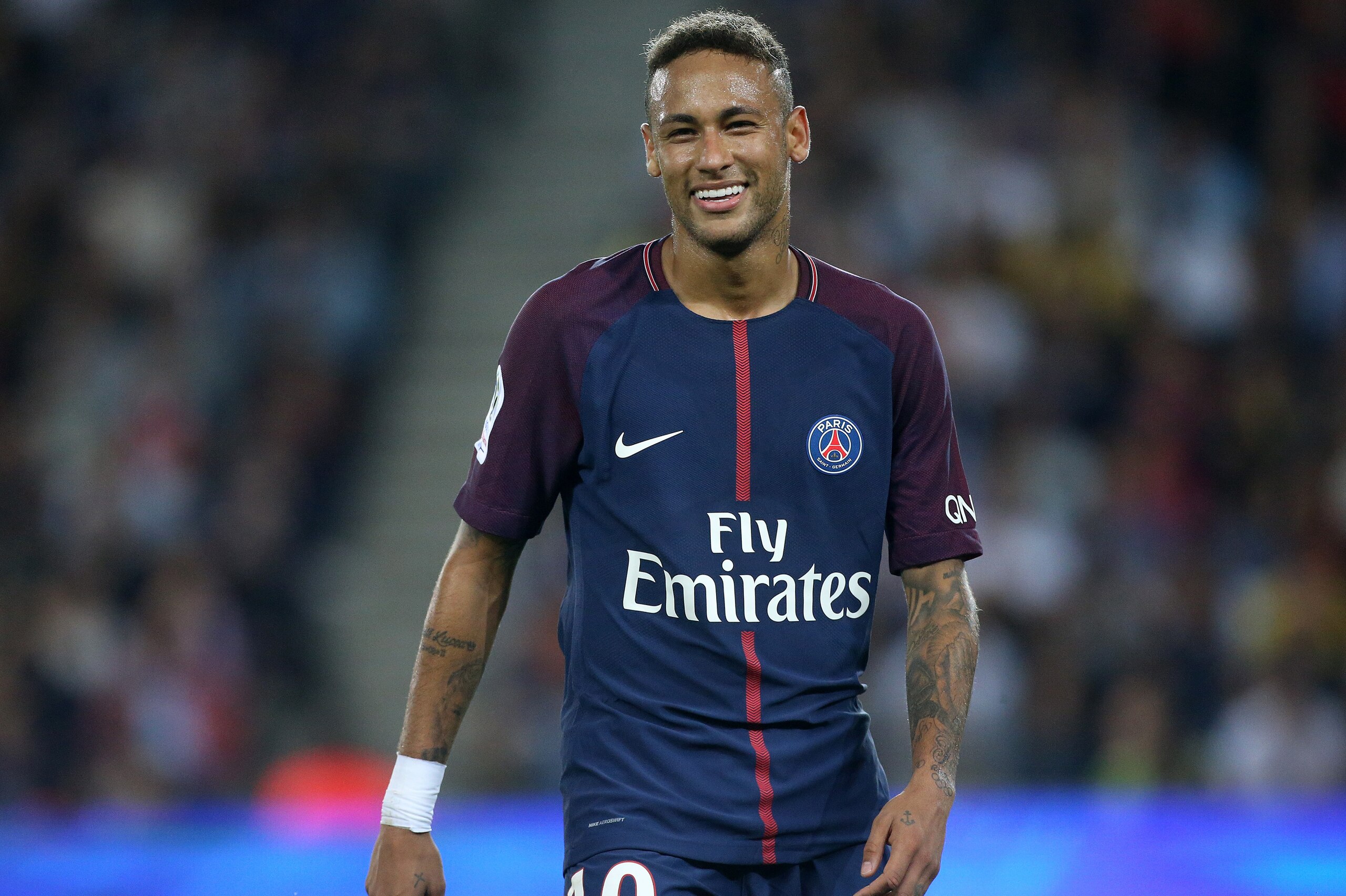 PARIS, FRANCE - AUGUST 25: Neymar Jr of PSG during the French Ligue 1 match between Paris Saint Germain (PSG) and AS Saint-Etienne (ASSE) at Parc des Princes on August 25, 2017 in Paris, France. (Photo by Jean Catuffe/Getty Images)