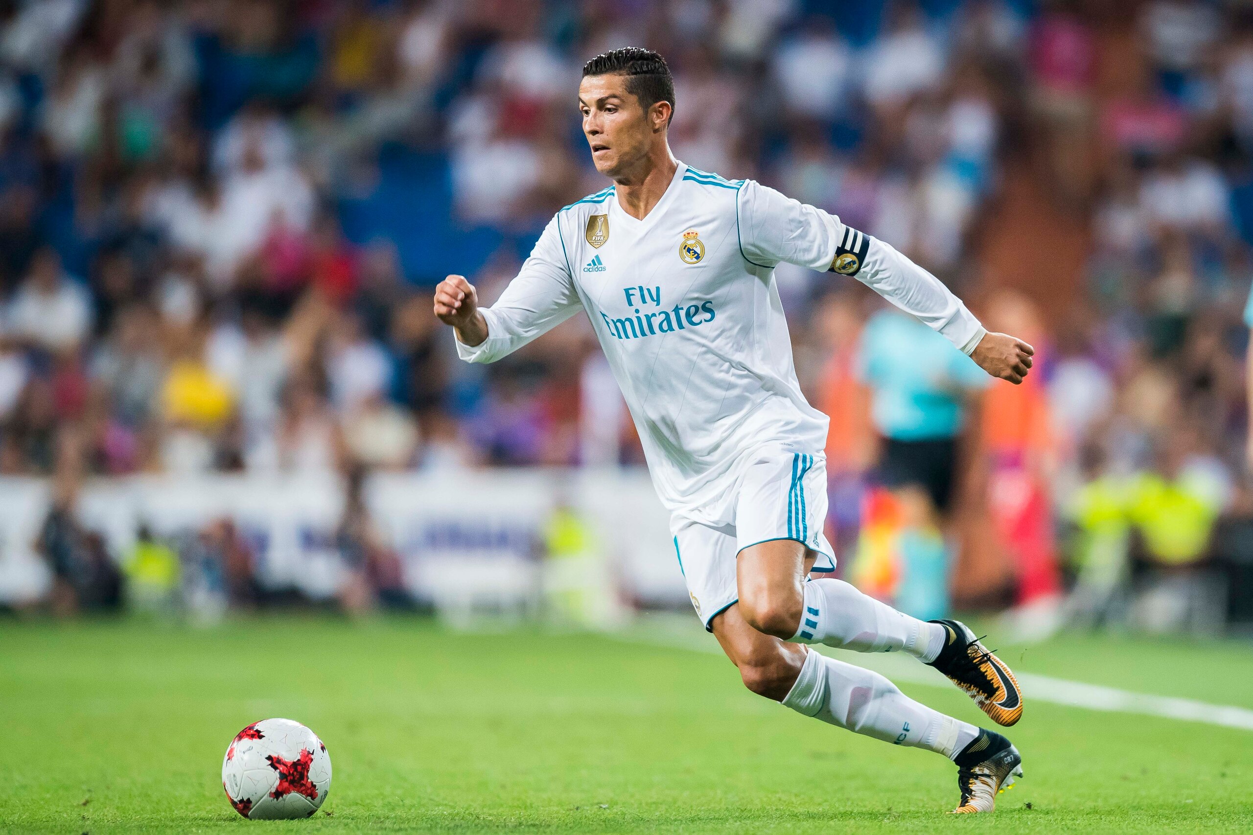 MADRID, SPAIN - AUGUST 23: Cristiano Ronaldo of Real Madrid in action during the Santiago Bernabeu Trophy 2017 match between Real Madrid and ACF Fiorentina at the Santiago Bernabeu Stadium on 23 August 2017 in Madrid, Spain. (Photo by Power Sport Images/G