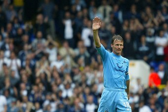 LONDON - MAY 11:  Teddy Sheringham of Spurs waves goodbye after the FA Barclaycard Premiership match between Tottenham Hotspur and Blackburn Rovers on May 11 2003 at White Hart Lane, London. (Photo by Clive Rose/Getty Images).