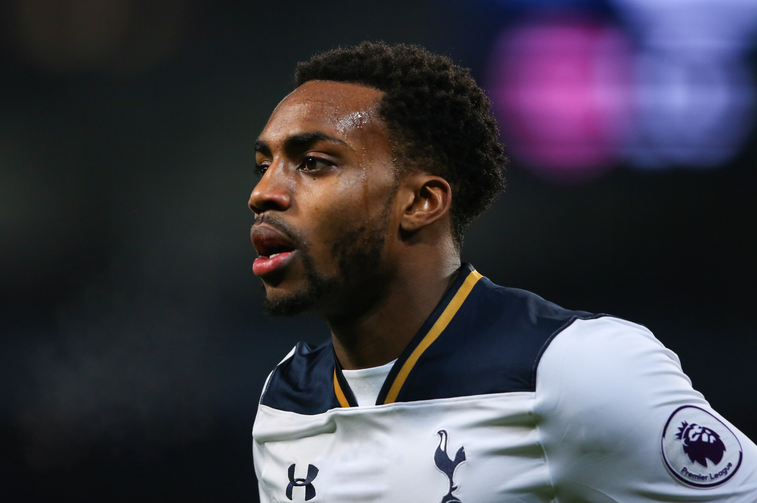 MANCHESTER, ENGLAND - JANUARY 21: Danny Rose of Tottenham Hotspur during the Premier League match between Manchester City and Tottenham Hotspur at Etihad Stadium on January 21, 2017 in Manchester, England. (Photo by Robbie Jay Barratt - AMA/Getty Images)