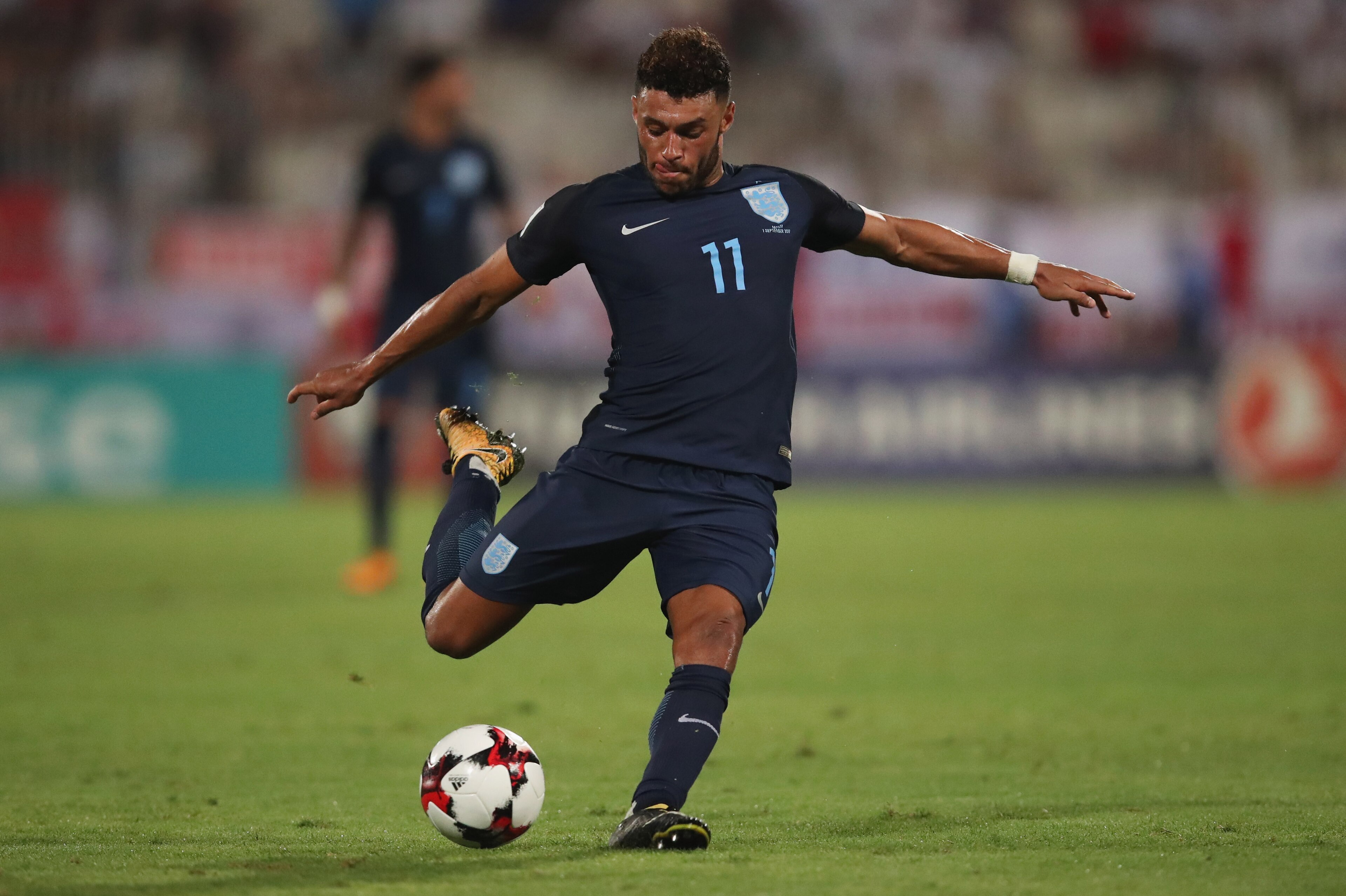 VALLETTA, MALTA - SEPTEMBER 01:  Alex Oxlade-Chamberlain of England in action during the FIFA 2018 World Cup Qualifier between Malta and England at Ta'Qali National Stadium on September 1, 2017 in Valletta, Malta.  (Photo by Julian Finney/Getty Images)