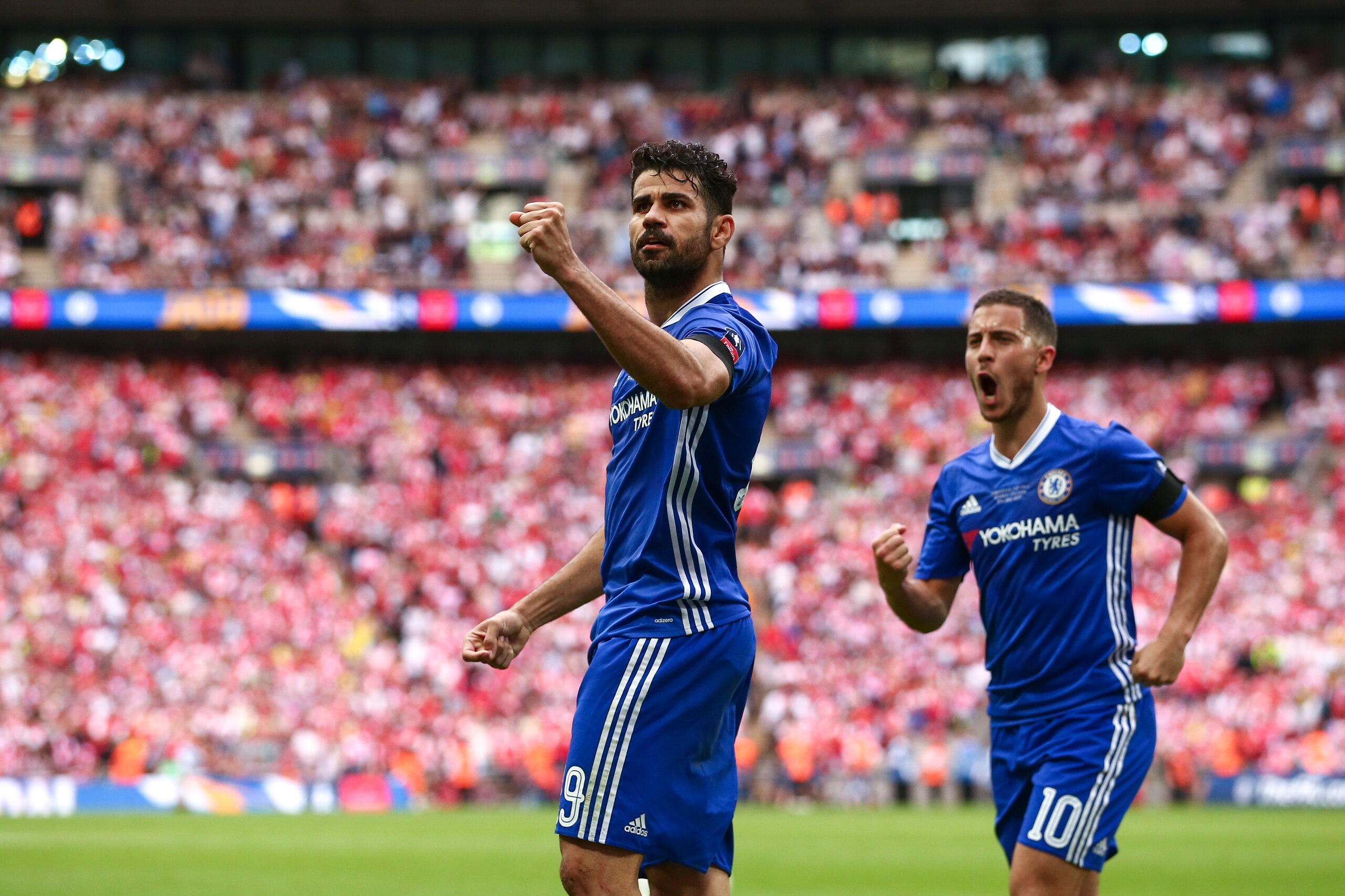 LONDON, ENGLAND - MAY 27:  Diego Costa of Chelsea celebrates after scoring a goal to make it 1-1 during the Emirates FA Cup Final match between Arsenal and Chelsea at Wembley Stadium on May 27, 2017 in London, England. (Photo by Robbie Jay Barratt - AMA/G