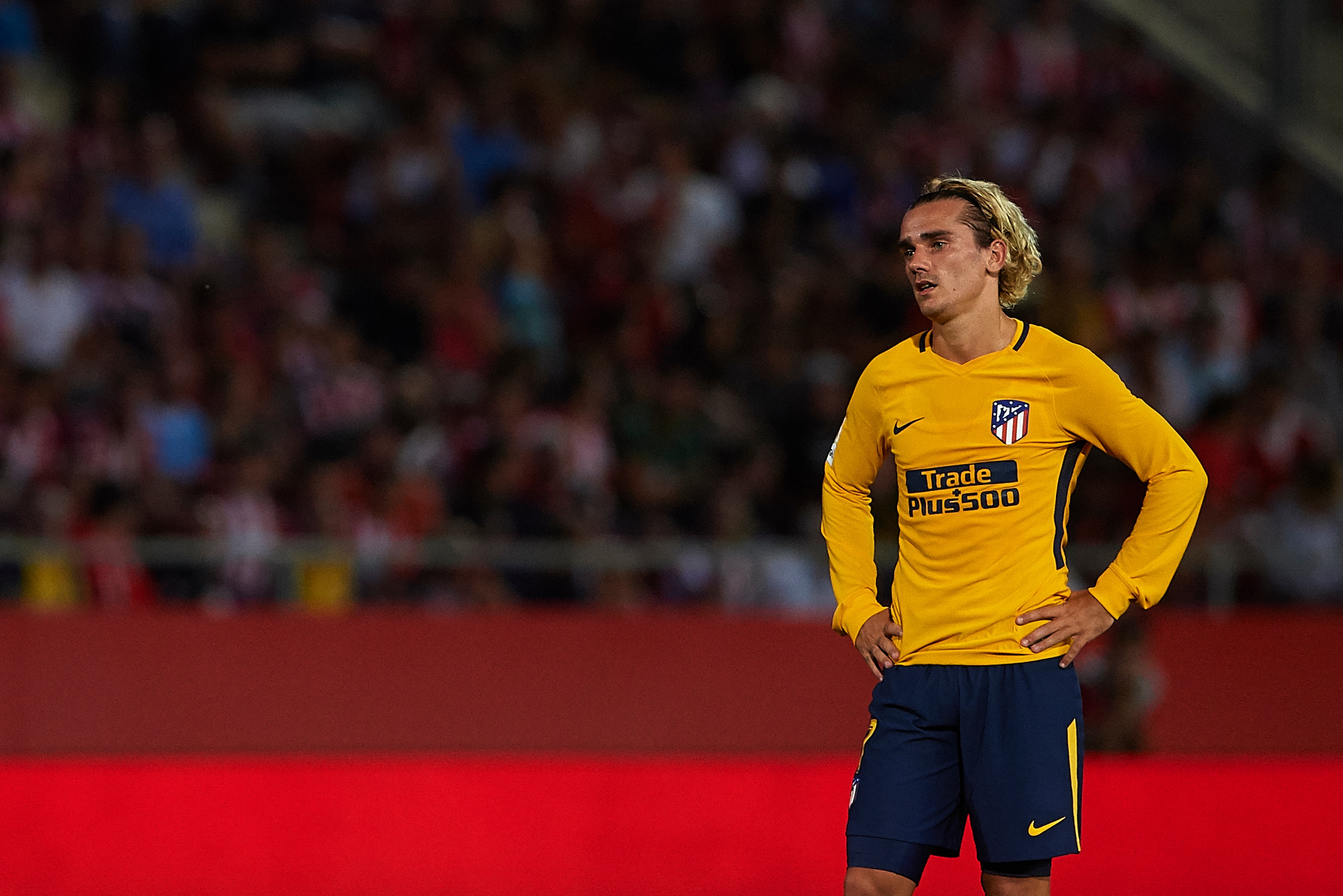 GIRONA, SPAIN - AUGUST 19:  Antoine Griezmann of Atletico de Madrid reacts during the La Liga match between Girona and Atletico de Madrid at Municipal de Montilivi Stadium on August 19, 2017 in Girona, Spain.  (Photo by Manuel Queimadelos Alonso/Getty Ima