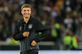STUTTGART, GERMANY - SEPTEMBER 04: Thomas Mueller of Germany looks on during the FIFA 2018 World Cup Qualifier between Germany and Norway at Mercedes-Benz Arena on September 4, 2017 in Stuttgart, Baden-Wuerttemberg. (Photo by TF-Images/TF-Images via Getty
