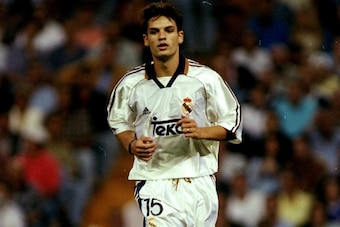 19 Sep 1998:  Fernando Morientes of Real Madrid in action during a match against Barcelona in Madrid, Spain. The game ended in a draw 2-2. \ Mandatory Credit: Clive Mason /Allsport