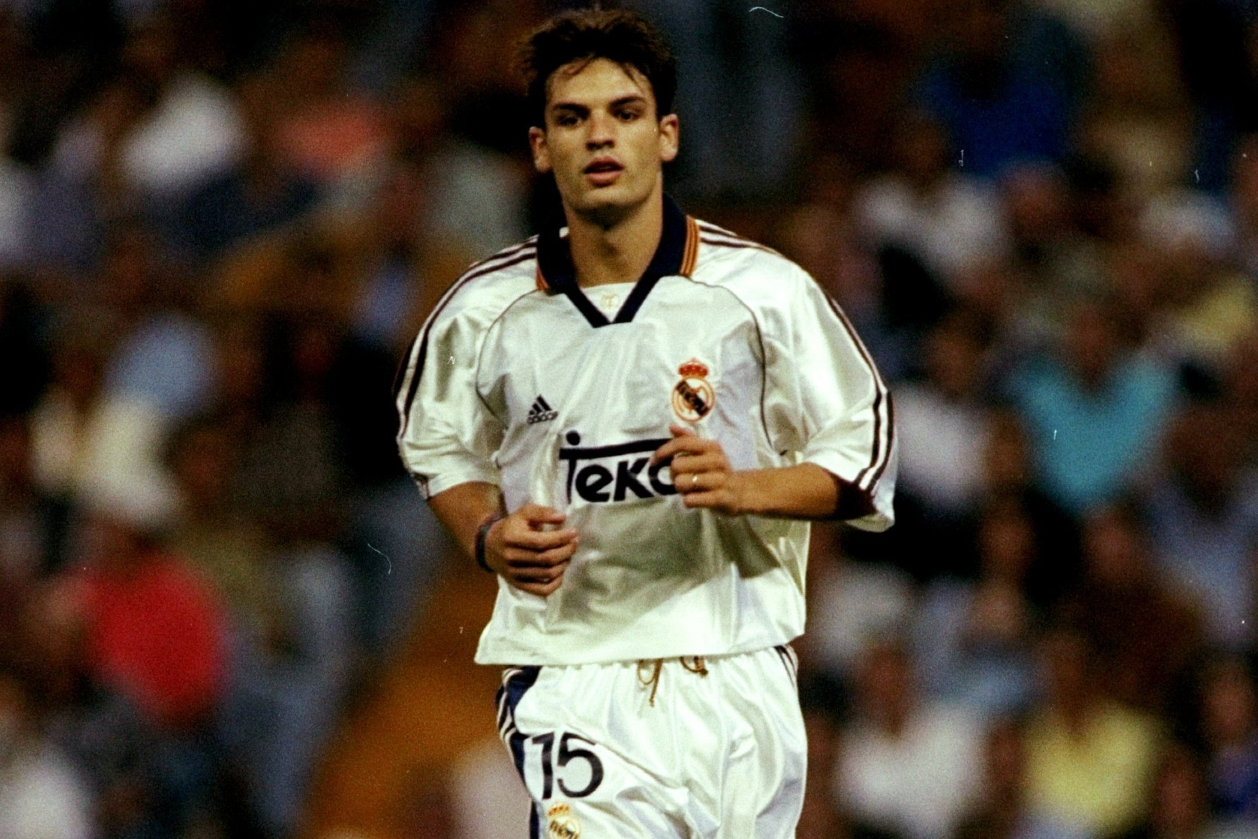 19 Sep 1998: Fernando Morientes of Real Madrid in action during a match against Barcelona in Madrid, Spain. The game ended in a draw 2-2. \ Mandatory Credit: Clive Mason /Allsport 19 Sep 1998: Fernando Morientes of Real Madrid in action during a match against Barcelona in Madrid, Spain. The game ended in a draw 2-2. \ Mandatory Credit: Clive Mason /Allsport