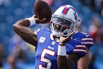 ORCHARD PARK, NY - SEPTEMBER 10:  Tyrod Taylor #5 of the Buffalo Bills throws the ball while warming up before a game against New York Jets on September 10, 2017 at New Era Field in Orchard Park, New York.  (Photo by Tom Szczerbowski/Getty Images)