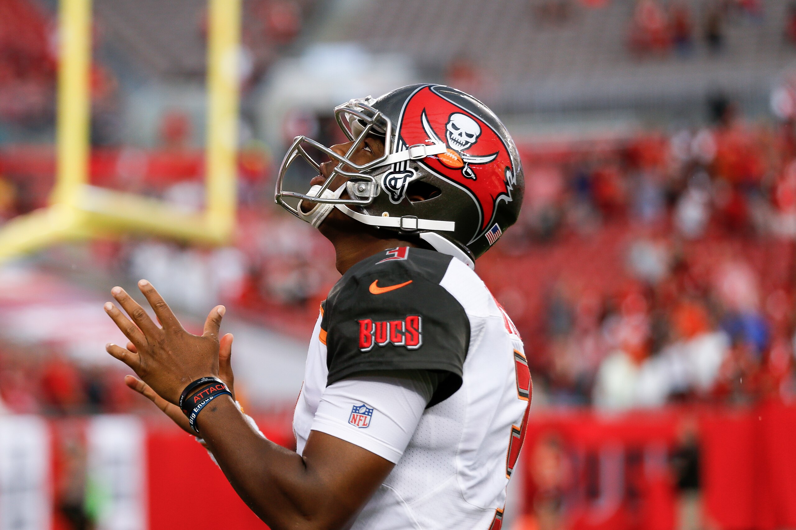 TAMPA, FL - AUGUST 26: Quarterback Jameis Winston #3 of the Tampa Bay Buccaneers gives a prayer before the game against the Cleveland Browns at Raymond James Stadium on August 26, 2017 in Tampa, Florida. The Browns defeated the Buccaneers 13 to 9. (Photo 