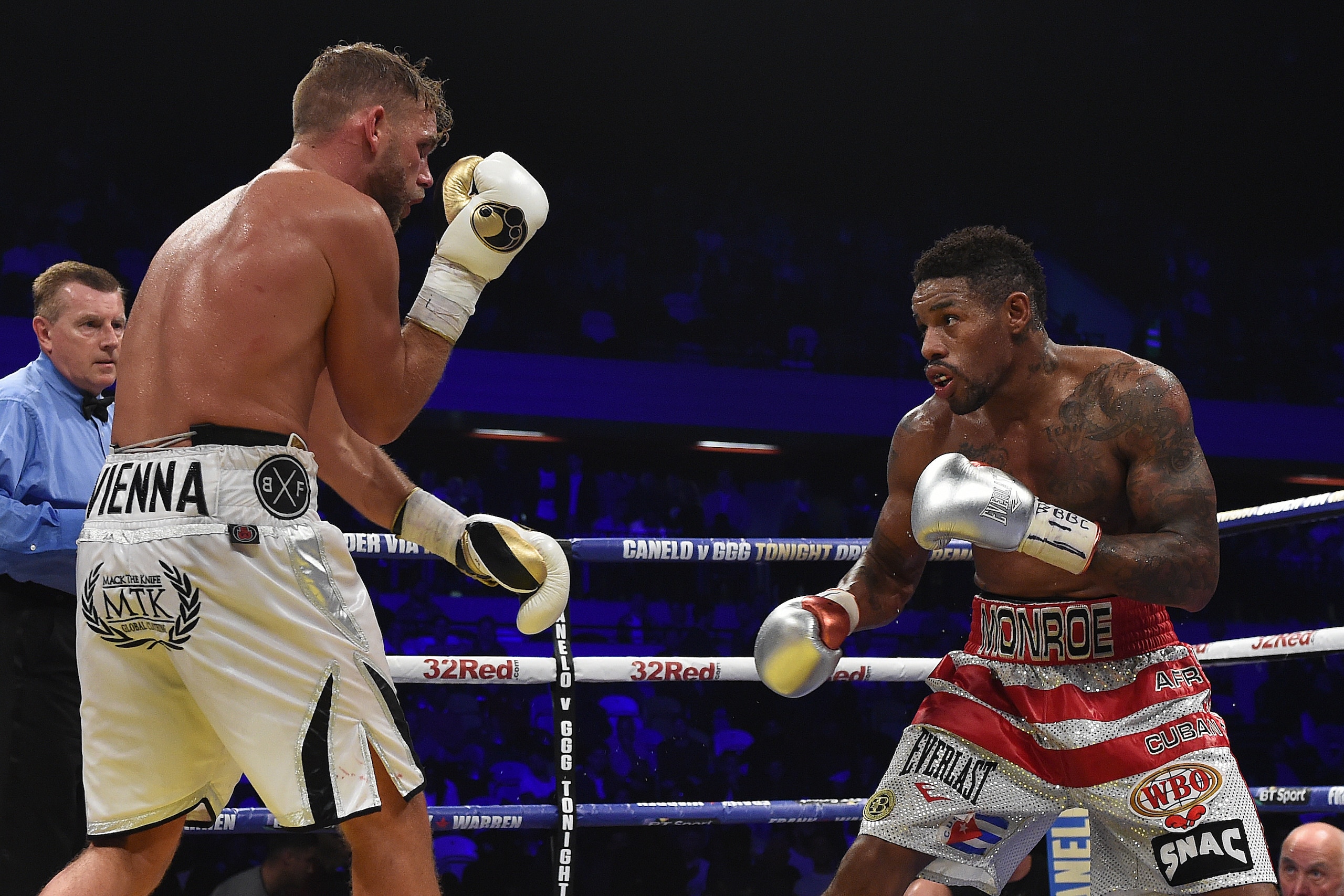 LONDON, ENGLAND - SEPTEMBER 16: Willie Munroe Jr (r) in boxing action with Billy Joe Saunders during the WBO World Middleweight Title fight at Copper Box Arena on September 16, 2017 in London, England. (Photo by Leigh Dawney/Getty Images) LONDON, ENGLAND - SEPTEMBER 16: Willie Munroe Jr (r) in boxing action with Billy Joe Saunders during the WBO World Middleweight Title fight at Copper Box Arena on September 16, 2017 in London, England. (Photo by Leigh Dawney/Getty Images)