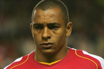 LONDON - SEPTEMBER 14:  A portrait of Gilberto Silva of Arsenal prior to the UEFA Champions League, Group E match between Arsenal and PSV Eindhoven at Highbury on Septemner 14, 2004 in London, England.  (Photo by Clive Rose/Getty Images)