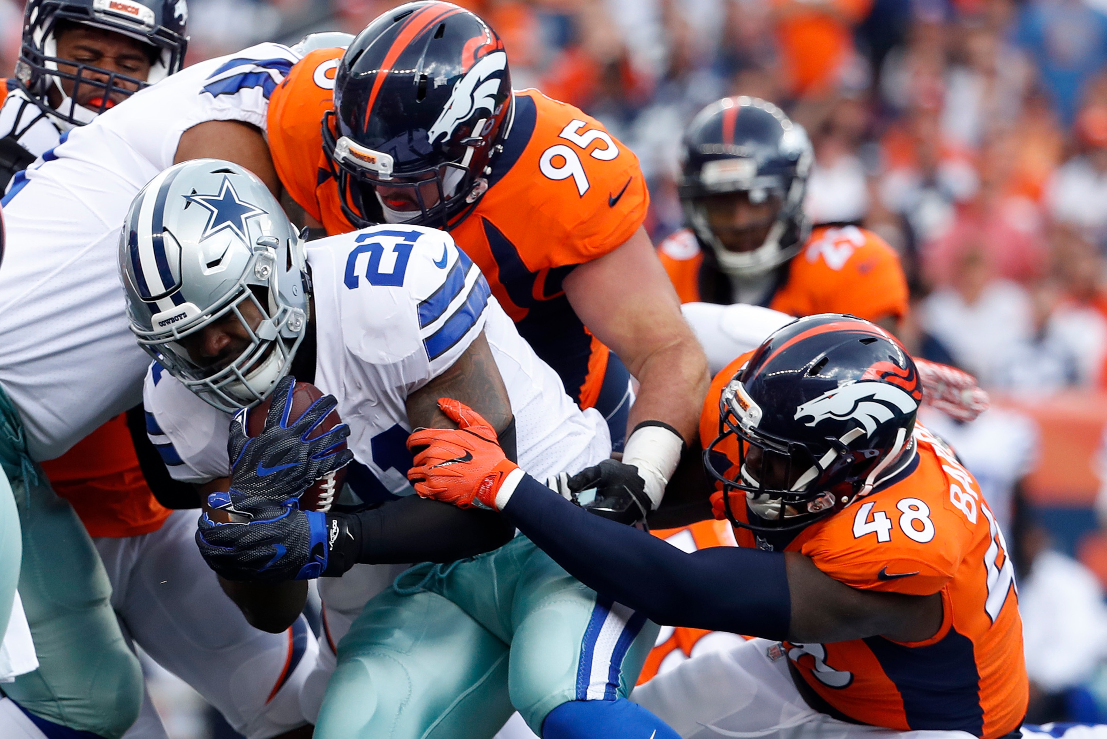 Zeke Elliott had the worst game of his career in Denver.