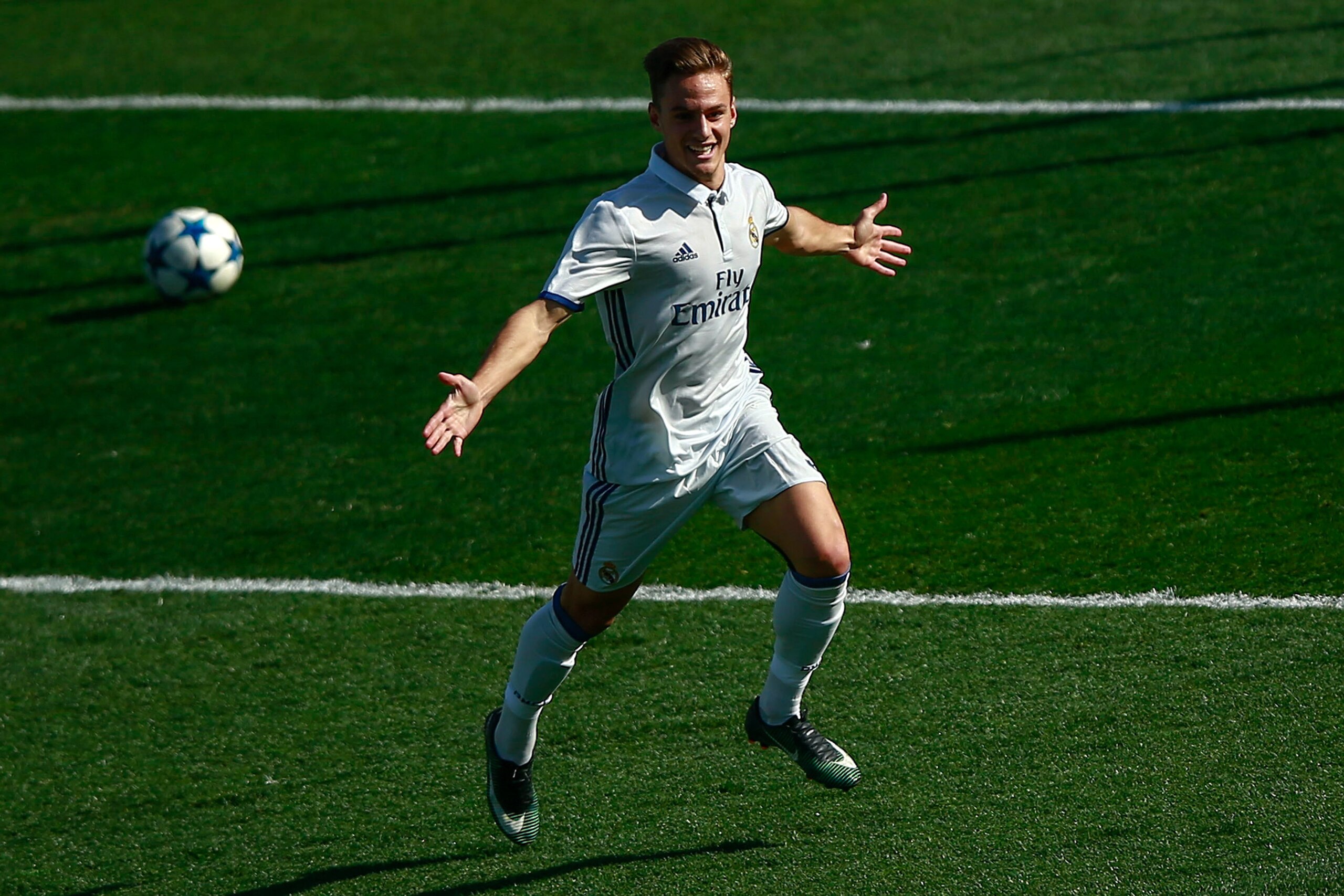 MADRID, SPAIN - MARCH 08: Dani Gomez of Real Madrid CF celebrates scoring their opening goal during the UEFA Youth League Quarter Final first leg match between Real Madrid CF and AFC Ajax at Estadio Alfredo Di Stefano on March 8, 2017 in Madrid, Spain.  (