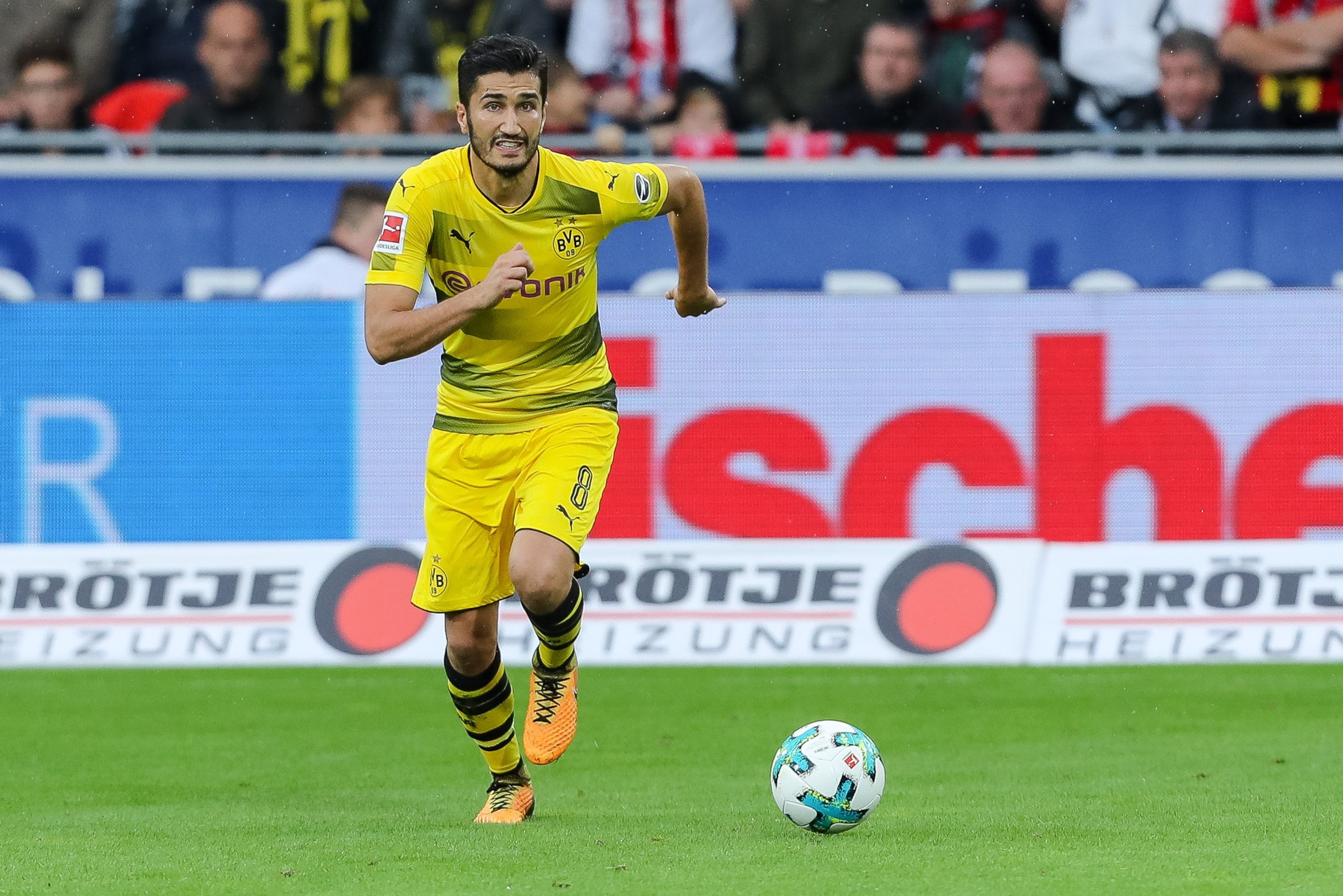 FREIBURG IM BREISGAU, GERMANY - SEPTEMBER 09: Nuri Sahin of Dortmund controls the ball during the Bundesliga match between Sport-Club Freiburg and Borussia Dortmund at Schwarzwald-Stadion on September 9, 2017 in Freiburg im Breisgau, Germany. (Photo by TF