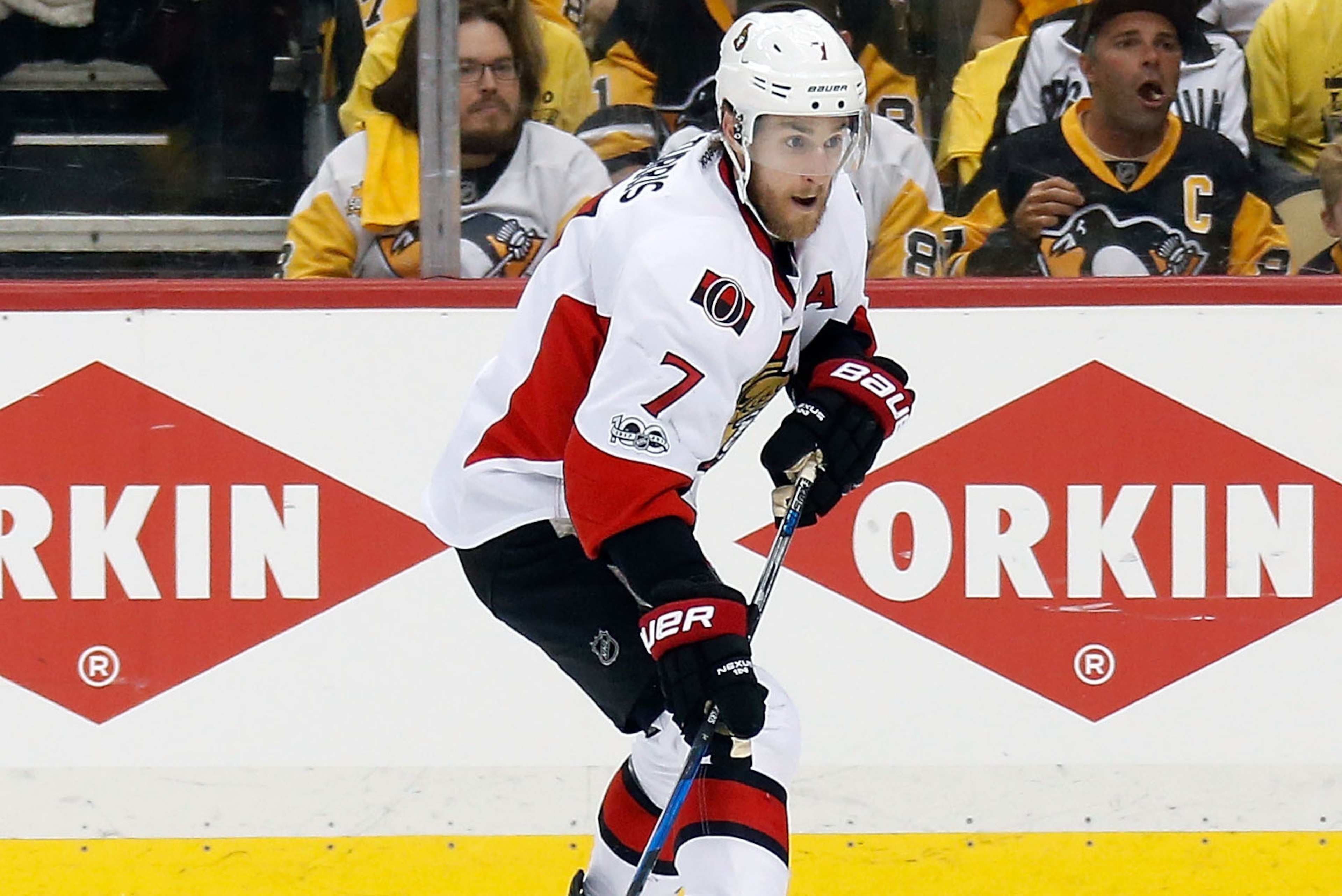 PITTSBURGH, PA - MAY 25:  Kyle Turris #7 of the Ottawa Senators controls the puck in Game Seven of the Eastern Conference Final during the 2017 NHL Stanley Cup Playoffs against the Pittsburgh Penguins at PPG Paints Arena on May 25, 2017 in Pittsburgh, Pen