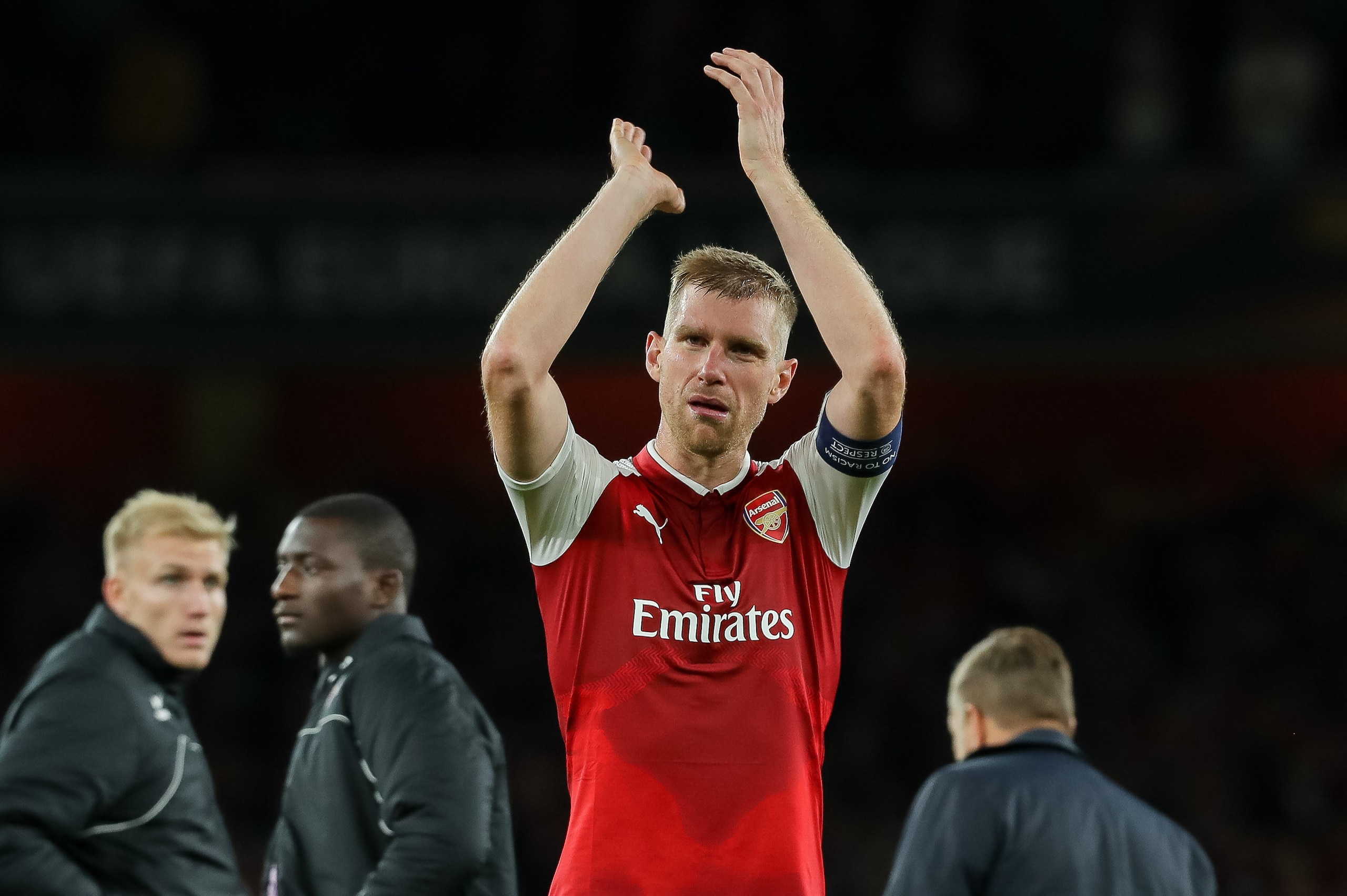 LONDON, ENGLAND - SEPTEMBER 14: Per Mertesacker of Arsenal gestures schlussjubel during the UEFA Europa League group H match between Arsenal FC and 1. FC Koeln at Emirates Stadium on September 14, 2017 in London, United Kingdom. (Photo by TF-Images/TF-Ima