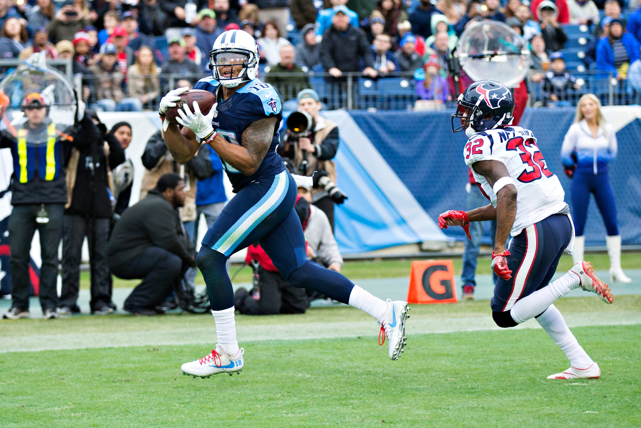 NASHVILLE, TN - JANUARY 1: Rishard Matthews #18 of the Tennessee Titans catches a pass for a touchdown against the Houston Texans at Nissan Stadium on January 1, 2017 in Cleveland, Ohio. (Photo by Wesley Hitt/Getty Images) NASHVILLE, TN - JANUARY 1: Rishard Matthews #18 of the Tennessee Titans catches a pass for a touchdown against the Houston Texans at Nissan Stadium on January 1, 2017 in Cleveland, Ohio. (Photo by Wesley Hitt/Getty Images)