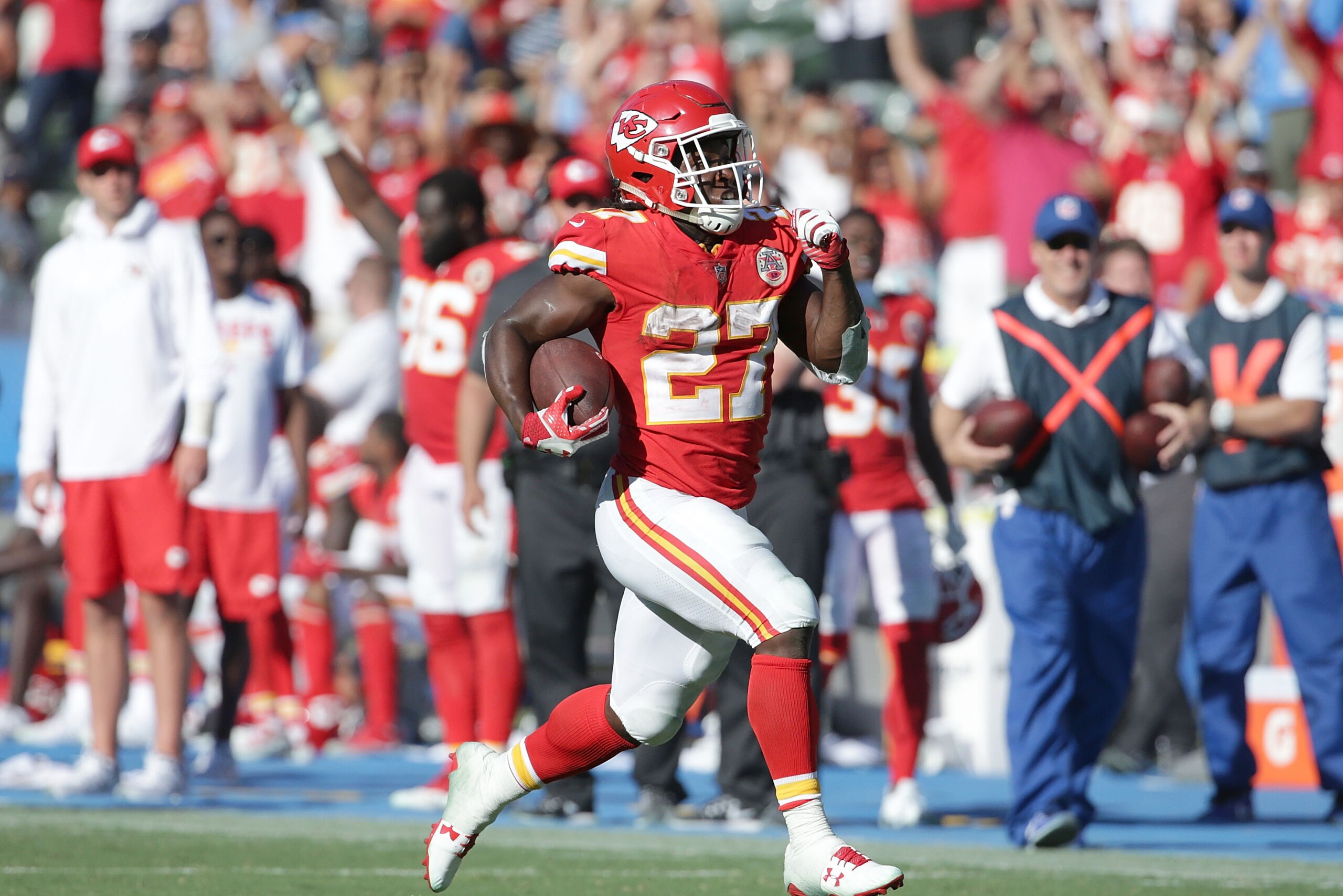 CARSON, CA - SEPTEMBER 24: Running back Kareem Hunt #27 of the Kansas City Chiefs carries the ball for a touchdown against the Los Angeles Chargers in the fourth quarter at StubHub Center on September 24, 2017 in Carson, California. The Chiefs defeated th