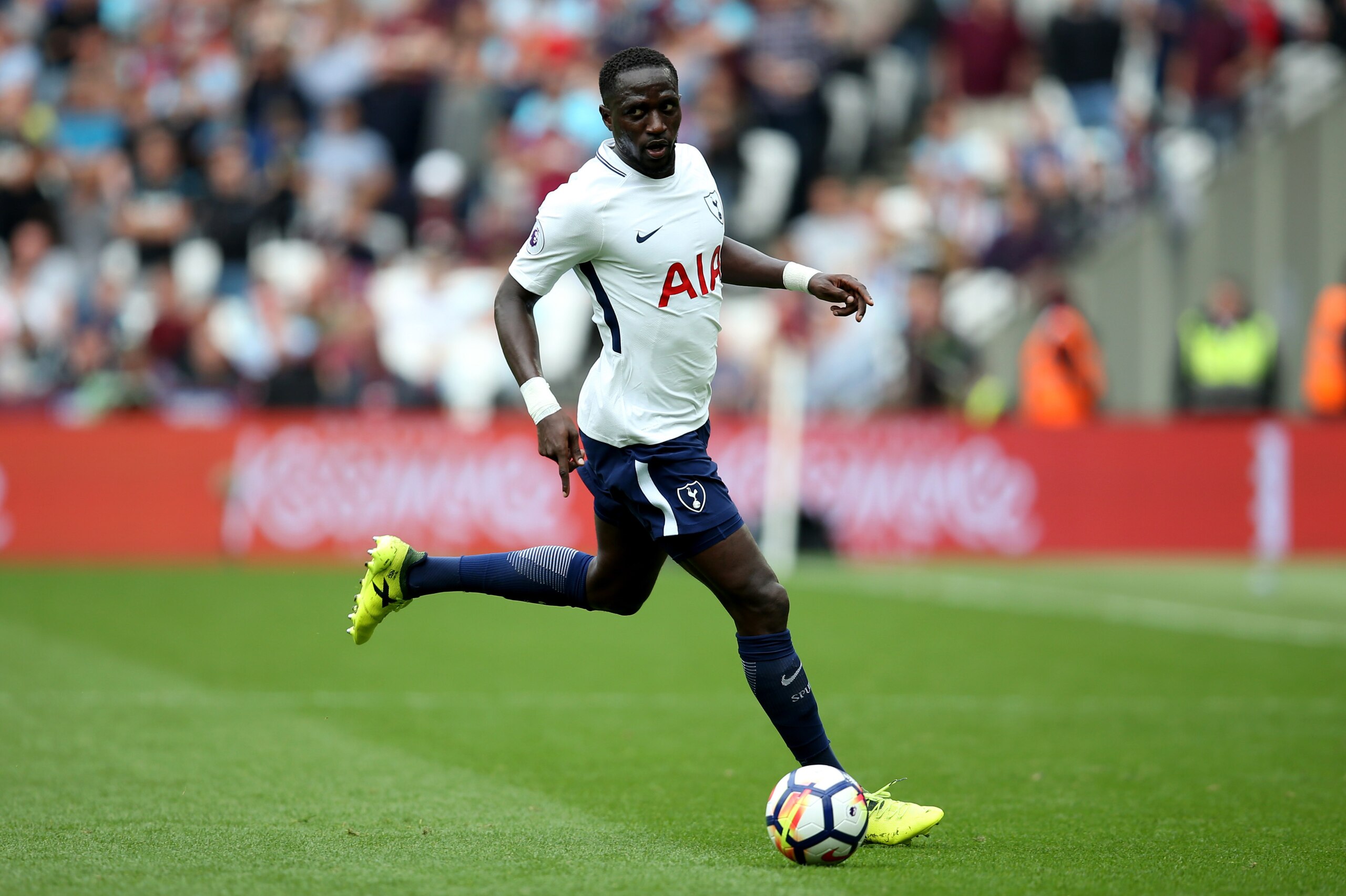 LONDON, ENGLAND - SEPTEMBER 23: Moussa Sissoko of Tottenham Hotspur during the Premier League match between West Ham United and Tottenham Hotspur at London Stadium on September 23, 2017 in London, England. (Photo by Catherine Ivill - AMA/Getty Images)