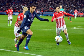 PARIS, FRANCE - MARCH 04:  Hatem Ben Arfa of Paris Saint-Germain runs with the ball during the French Ligue 1 match between Paris Saint Germain and Nancy at Parc des Princes on March 4, 2017 in Paris, France.  (Photo by Aurelien Meunier/Getty Images)