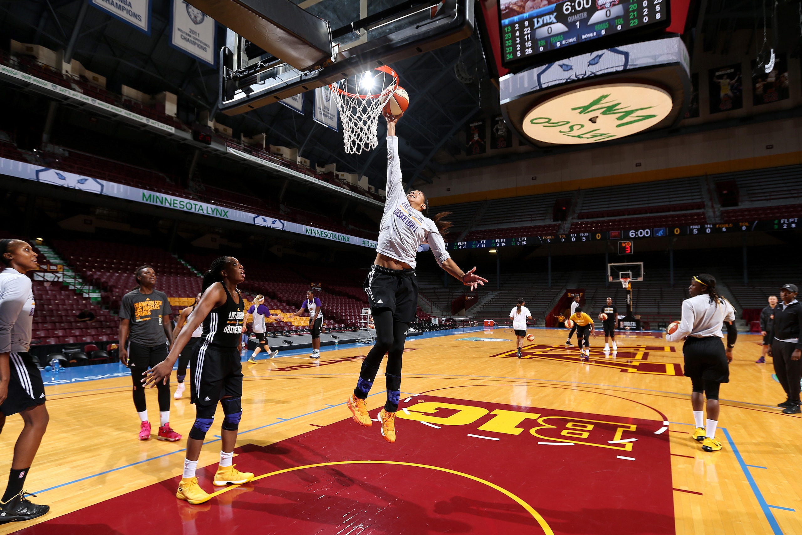 MINNEAPOLIS, MN - SEPTEMBER 23: Candace Parker #3 of the Los Angeles Sparks goes for a dunk during the 2017 WNBA Finals Practice and Media Availability on September 23, 2017 at University of Minnesota Williams Arena in Minneapolis, Minnesota. NOTE TO USE MINNEAPOLIS, MN - SEPTEMBER 23: Candace Parker #3 of the Los Angeles Sparks goes for a dunk during the 2017 WNBA Finals Practice and Media Availability on September 23, 2017 at University of Minnesota Williams Arena in Minneapolis, Minnesota. NOTE TO USE