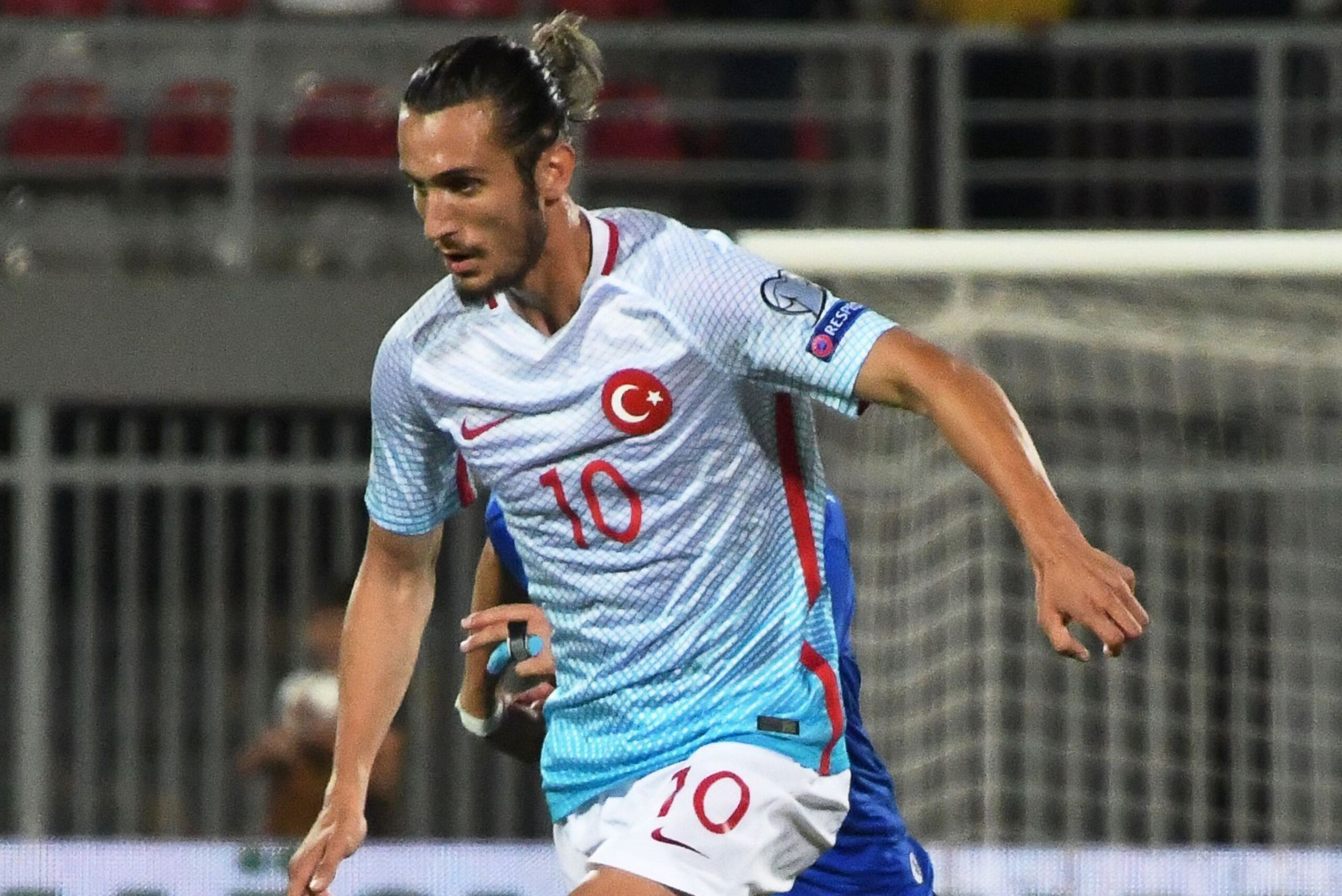 Turkey's Yusuf Yazici controls the ball during the FIFA World Cup 2018 qualification football match between Kosovo and Turkey in Loro Borici stadium in the city of Shkoder on June 11, 2017.
 / AFP PHOTO / Gent SHKULLAKU        (Photo credit should read GE