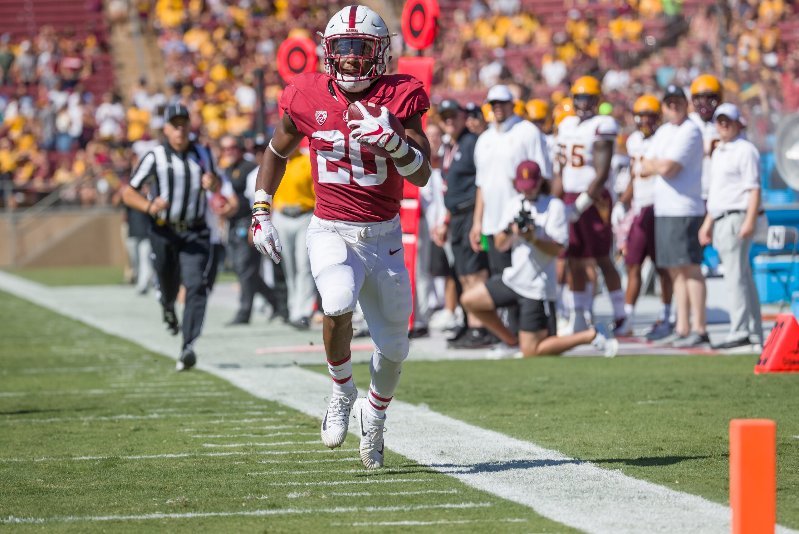 PALO ALTO, CA - SEPTEMBER 30:  Bryce Love #20 of the Stanford Cardinal runs for a touchdown during an NCAA Pac-12 football game against the Arizona State University Sun Devils on September 30, 2017 at Stanford Stadium in Palo Alto, California.  (Photo by 