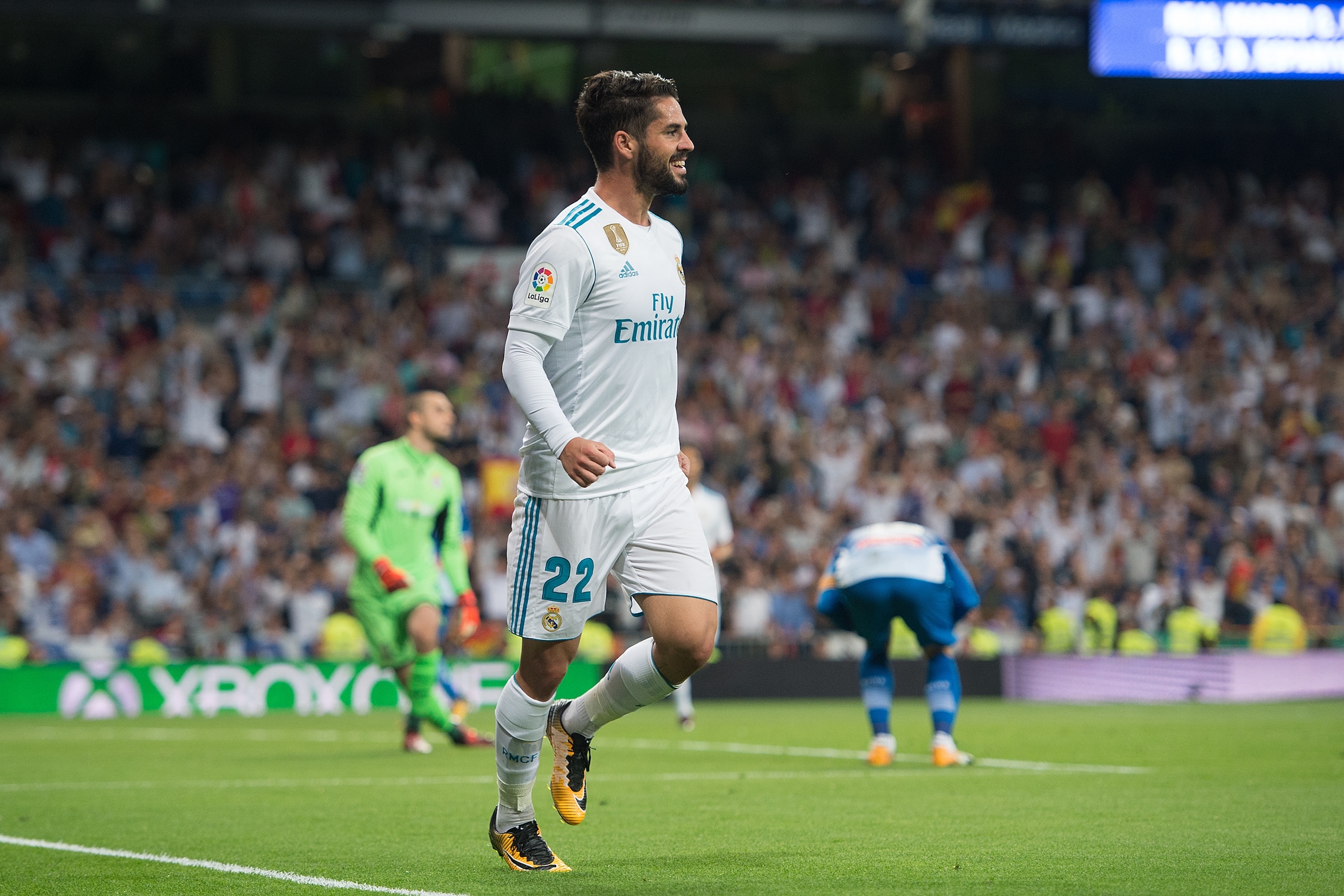 MADRID, SPAIN - OCTOBER 01: Sergio Ramos of Real Madrid CF celebrates after Isco Alarcon scored their teamÕs opening goal during the La Liga match between Real Madrid and Espanyol at Estadio Santiago Bernabeu on October 1, 2017 in Madrid, Spain. (Photo by
