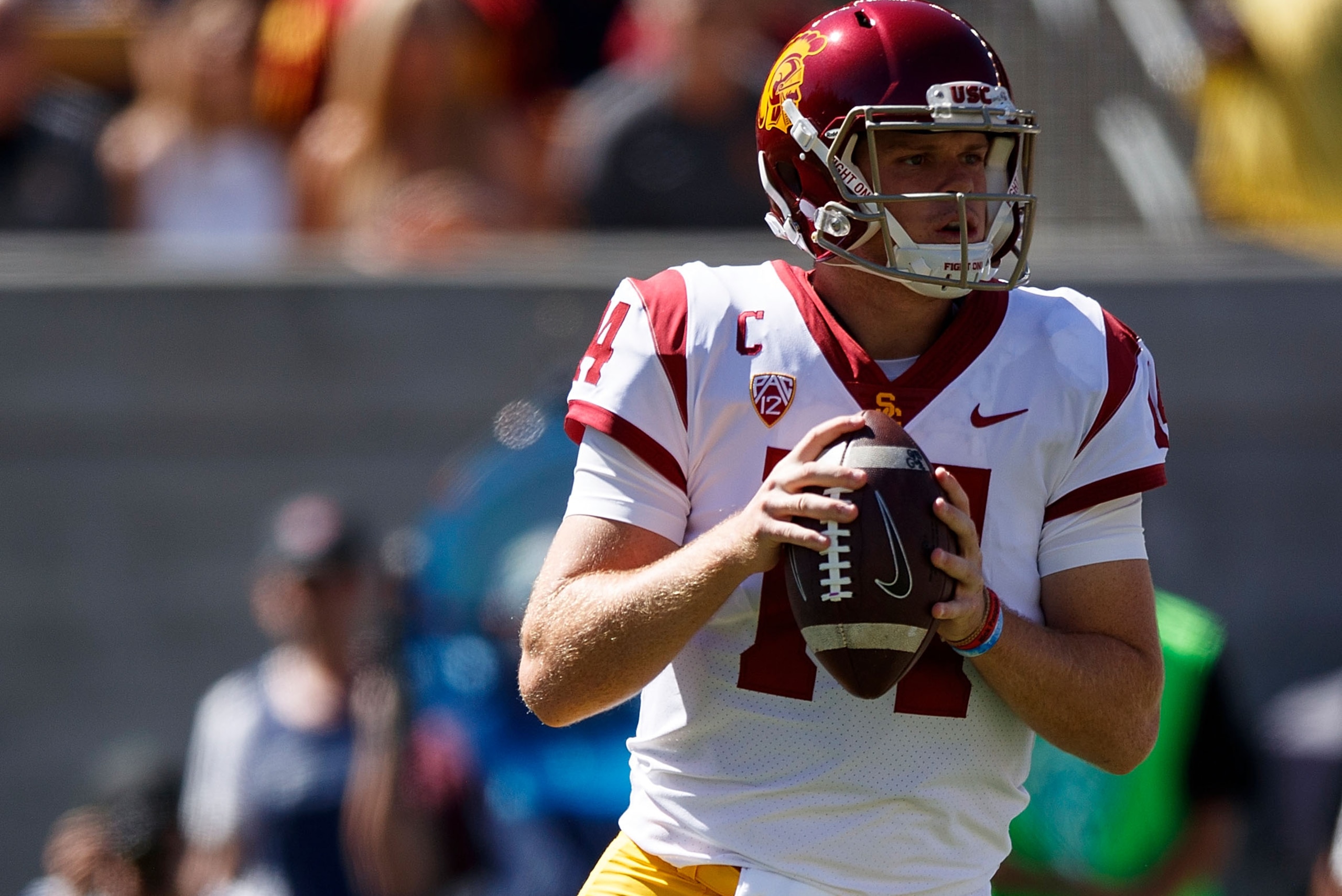 BERKELEY, CA - SEPTEMBER 23:  Quarterback Sam Darnold #14 of the USC Trojans stands in the pocket against the California Golden Bears during the first quarter at California Memorial Stadium on September 23, 2017 in Berkeley, California. The USC Trojans de