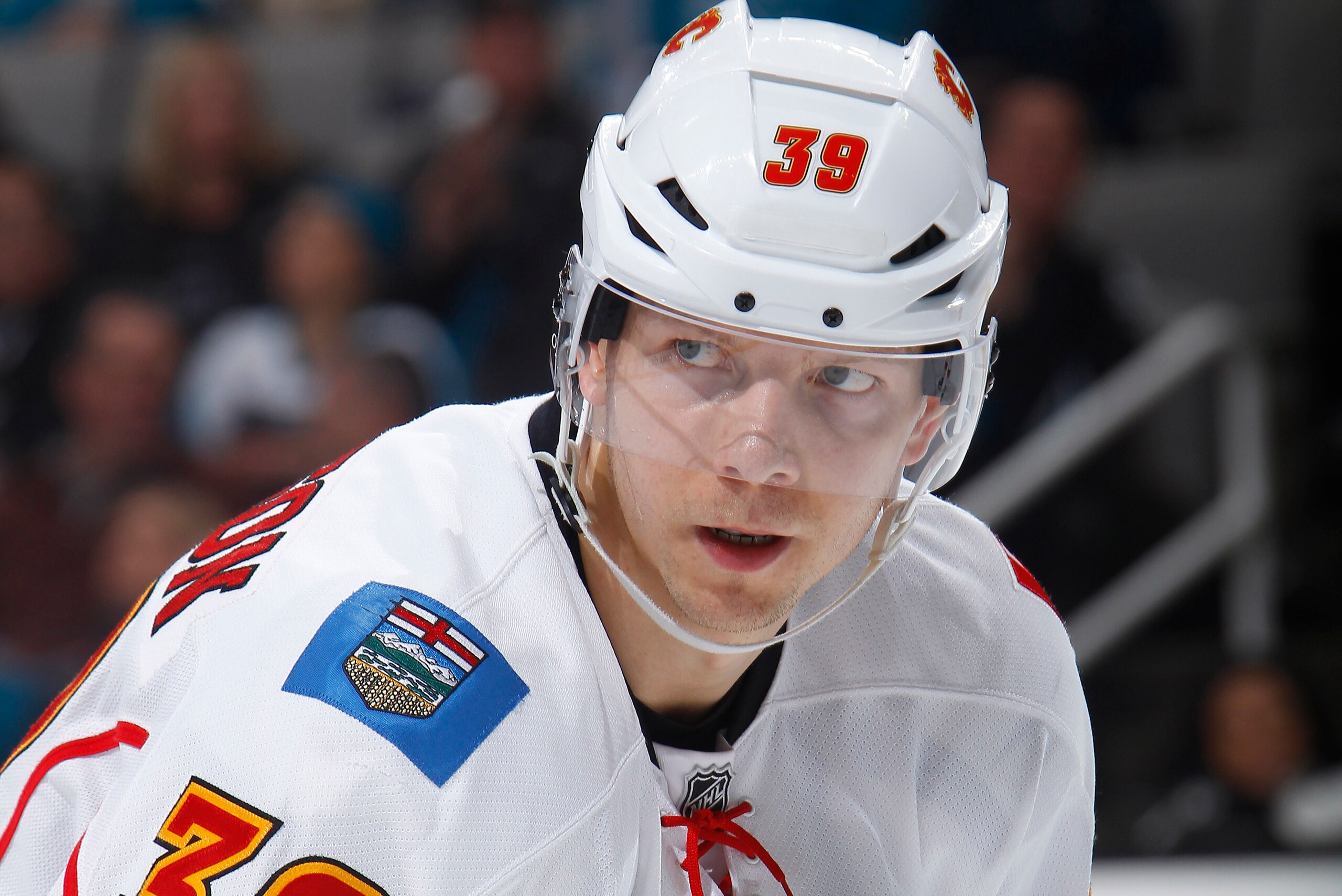 SAN JOSE, CA - APRIL 08: Alex Chiasson #39 of the Calgary Flames skates against the San Jose Sharks at SAP Center on April 8, 2017 in San Jose, California. (Photo by Rocky W. Widner/NHL/Getty Images)