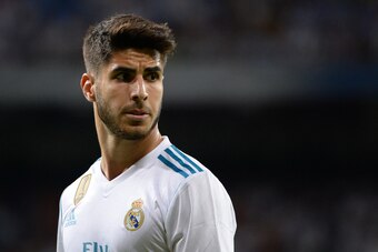 MADRID, SPAIN - OCTOBER 1:  Asensio, #20 of Real Madrid during the La Liga match between Real Madrid v Espanyol at Santiago Bernabeu on October 1, 2017 in Madrid, Spain. (Photo by Sonia Canada/Getty Images)