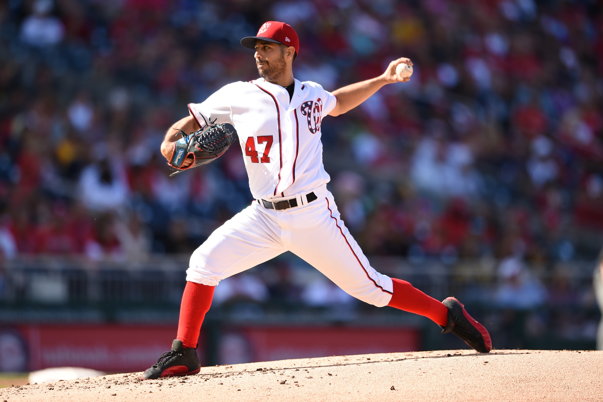 WASHINGTON, DC - OCTOBER 01:  Gio Gonzalez #47 of the Washington Nationals pitches in the first inning during a baseball game against the Pittsburgh Pirates at Nationals Park on October 1, 2017 in Washington, DC.  (Photo by Mitchell Layton/Getty Images)