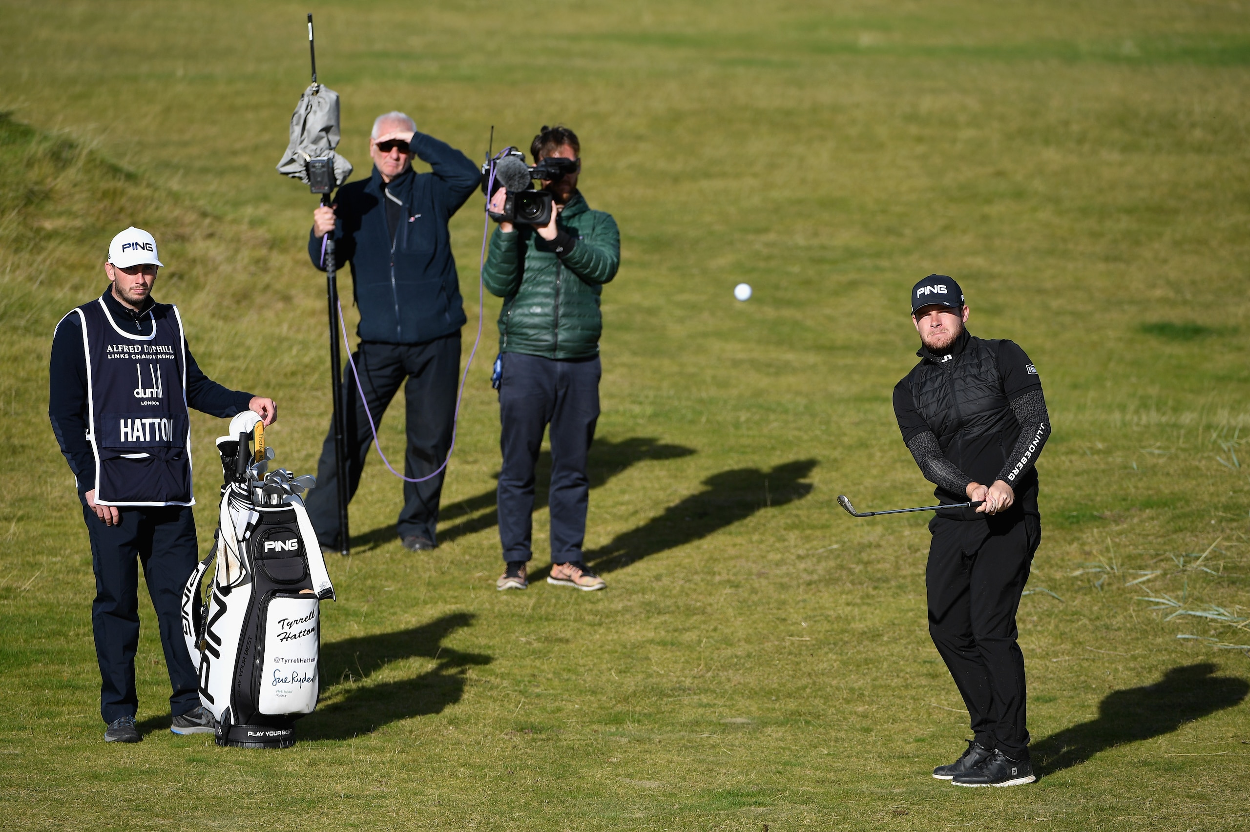 ST ANDREWS, SCOTLAND - OCTOBER 07:  Tyrrell Hatton of England chips onto the 6th green during day three of the 2017 Alfred Dunhill Championship at Kingsbarns on October 7, 2017 in St Andrews, Scotland.  (Photo by Ross Kinnaird/Getty Images)