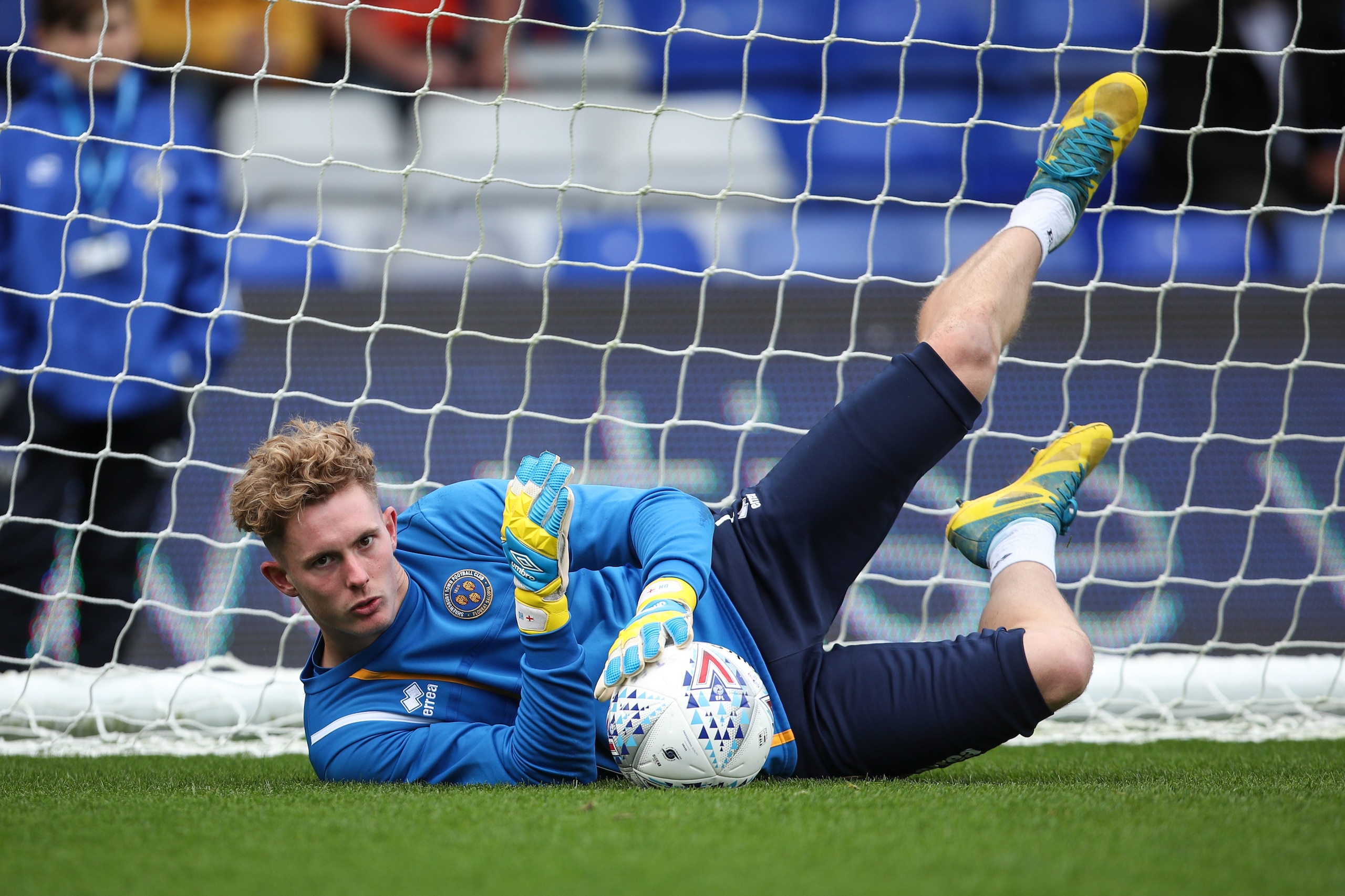 OLDHAM, ENGLAND - SEPTEMBER 16: Dean Henderson of Shrewsbury Town during the Sky Bet League One match between Oldham Athletic and Shrewsbury Town at Boundary Park on September 16, 2017 in Oldham, England. (Photo by Robbie Jay Barratt - AMA/Getty Images)