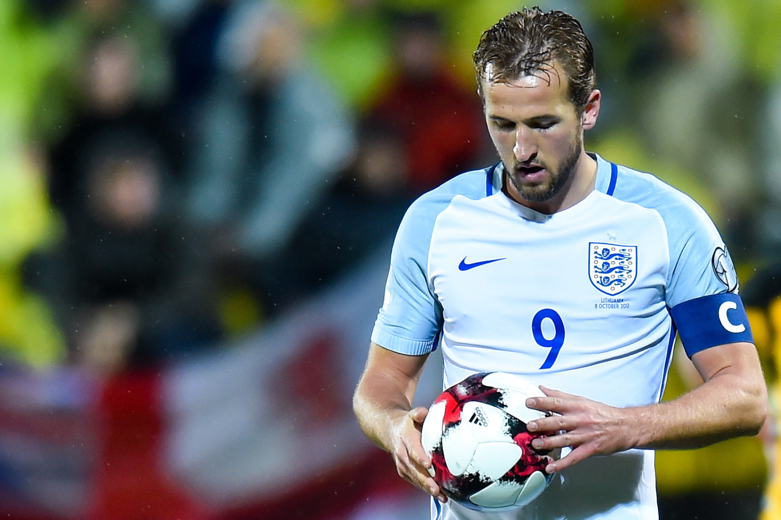 VILNIUS, LITHUANIA - OCTOBER 08: Harry Kane of England during the FIFA 2018 World Cup Qualifier between Lithuania and England on October 8, 2017 in Vilnius, Lithuania. (Photo by Lukasz Laskowski/PressFocus/MB Media/Getty Images)