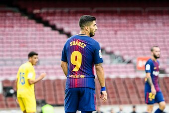 BARCELONA, SPAIN - OCTOBER 01: Luis Alberto Suarez Diaz of FC Barcelona looks during the La Liga 2017-18 match between FC Barcelona and Las Palmas at Camp Nou on 01 October 2017 in Barcelona, Spain. (Photo by Power Sport Images/Getty Images)