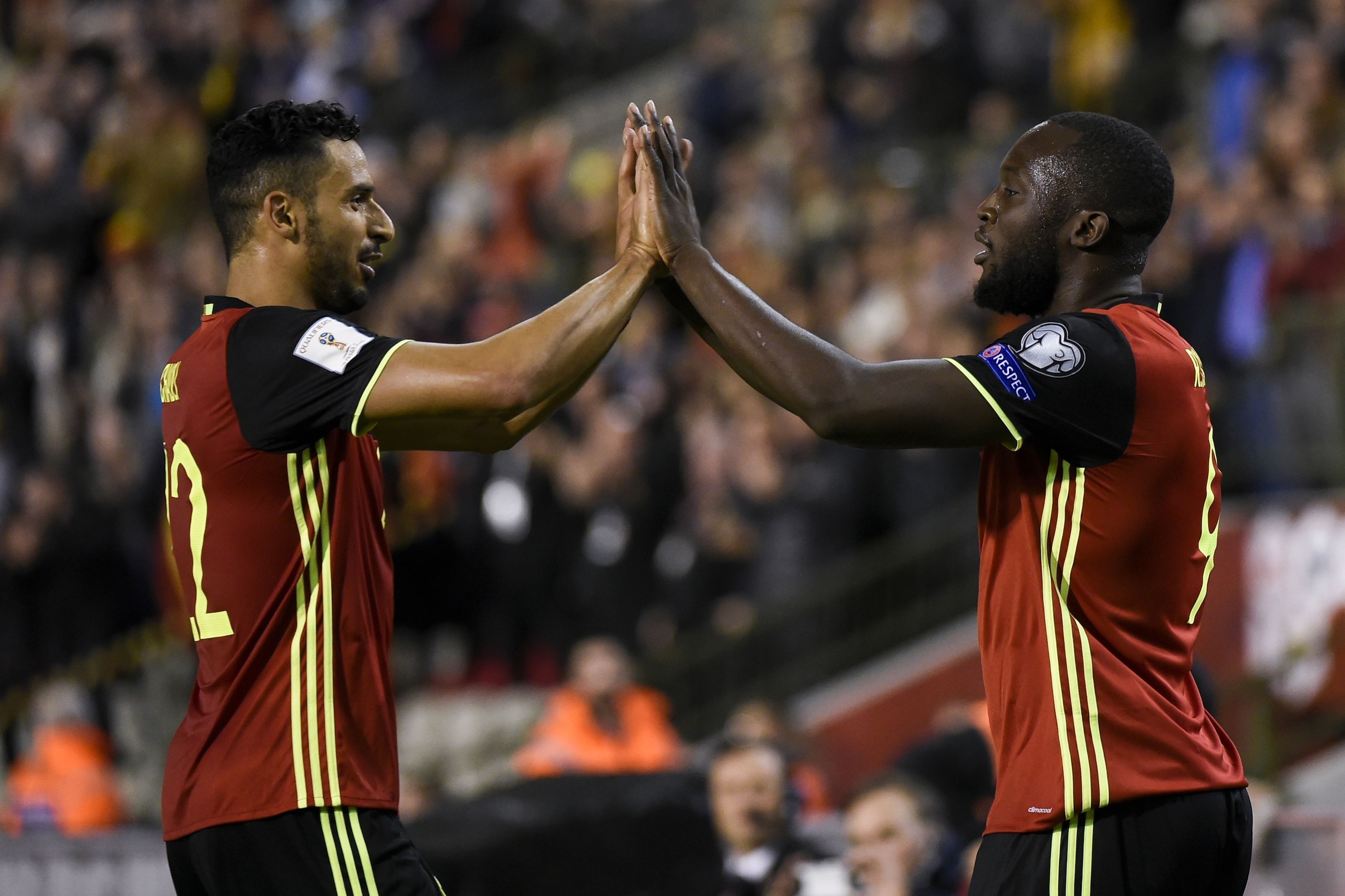 Belgium's forward Romelu Lukaku (R) celebrates after scoring during the FIFA World Cup 2018 qualification football match between Belgium and Cyprus, at the King Baudouin Stadium, on October 10, 2017 in Brussels. / AFP PHOTO / JOHN THYS        (Photo credi