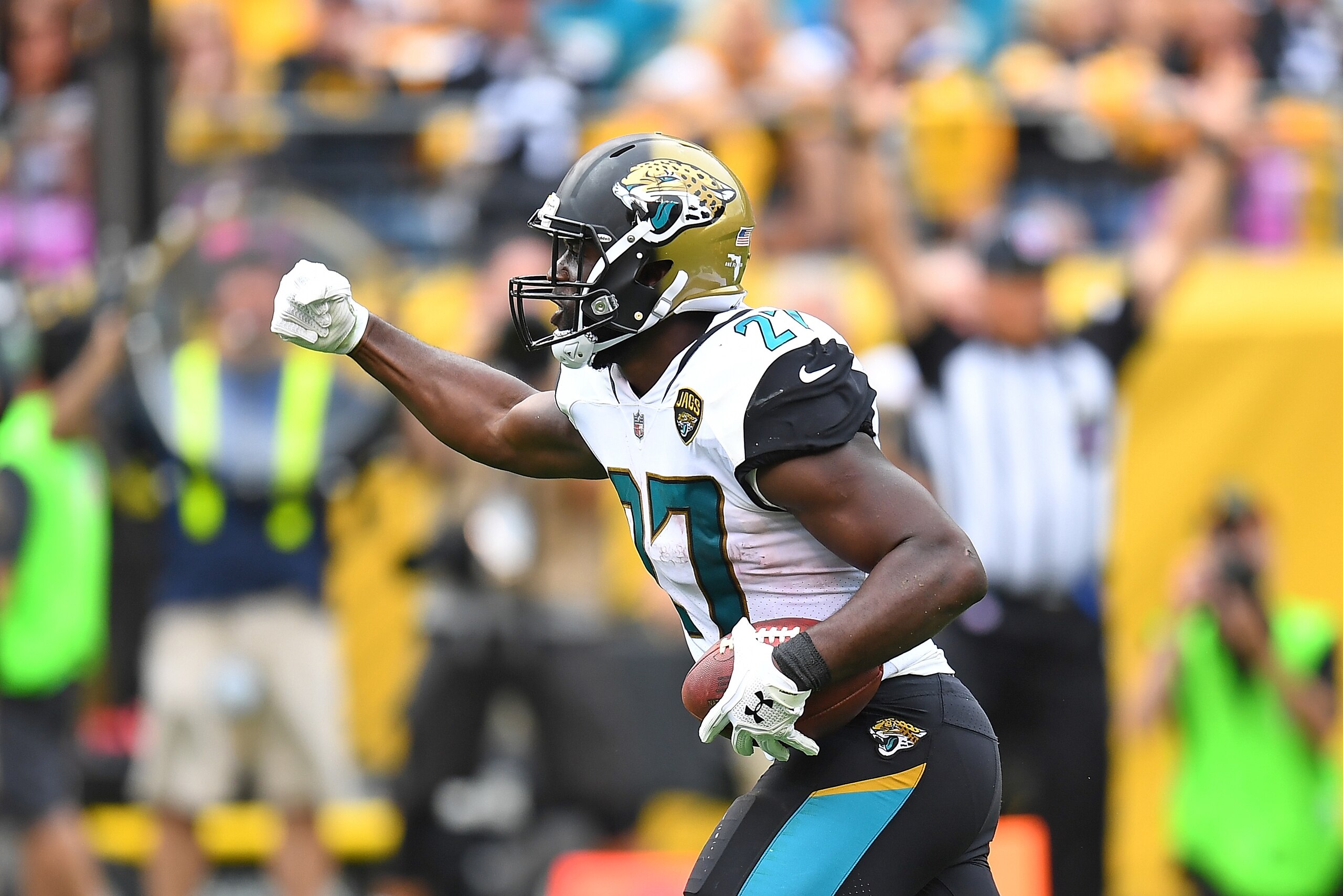 PITTSBURGH, PA - OCTOBER 08: Leonard Fournette #27 of the Jacksonville Jaguars reacts after rushing for a 2 yard touchdown in the second quarter during the game against the Pittsburgh Steelers at Heinz Field on October 8, 2017 in Pittsburgh, Pennsylvania.