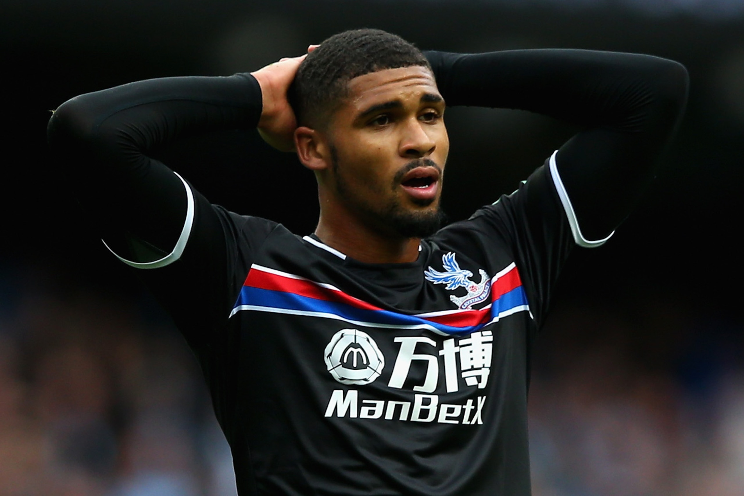 MANCHESTER, ENGLAND - SEPTEMBER 23:  Ruben Loftus-Cheek of Crystal Palace reacts during the Premier League match between Manchester City and Crystal Palace at Etihad Stadium on September 23, 2017 in Manchester, England.  (Photo by Alex Livesey/Getty Image