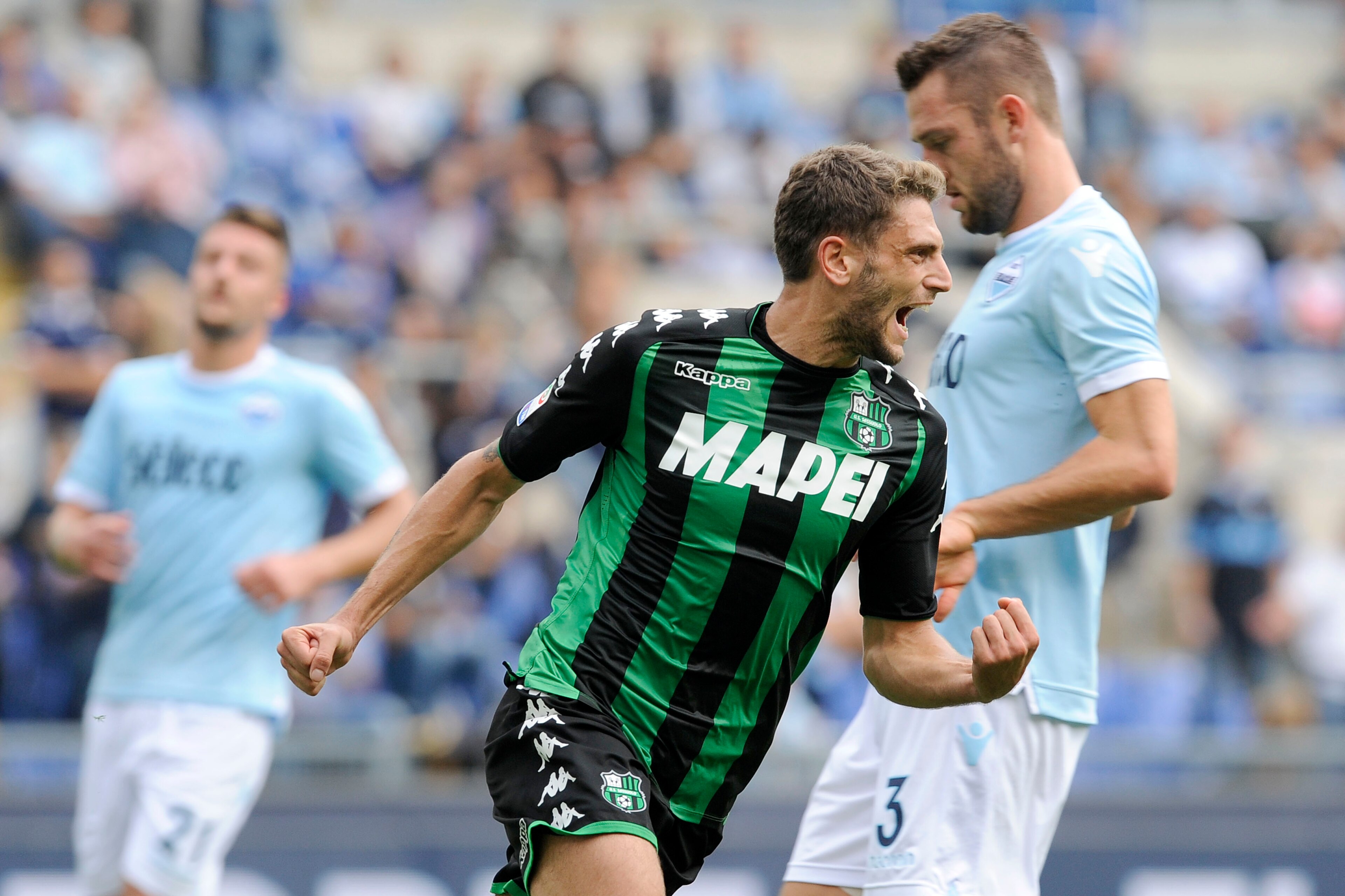 ROME, ROMA - OCTOBER 01:  Domenico Berardo of US Sassuolo celebrates a opening goal a penalty with his teamates during the Serie A match between SS Lazio and US Sassuolo at Stadio Olimpico on October 1, 2017 in Rome, Italy.  (Photo by Marco Rosi/Getty Ima