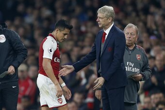 Arsenal's French manager Arsene Wenger gestures as Arsenal's Chilean striker Alexis Sanchez is substituted off of the pitch during the English Premier League football match between Arsenal and West Bromwich Albion at the Emirates Stadium in London on Sept